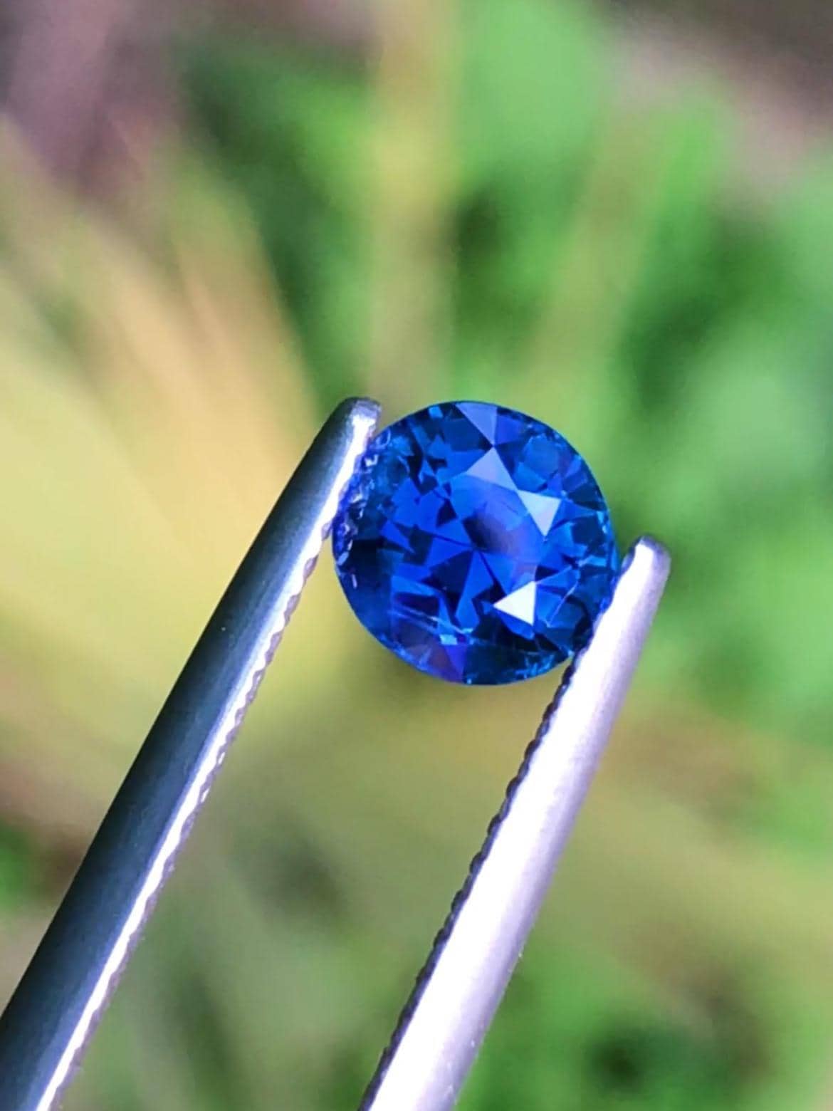 Royal Blue Sapphire 1.12ct Round Cut • Sri Lanka • No Heat
