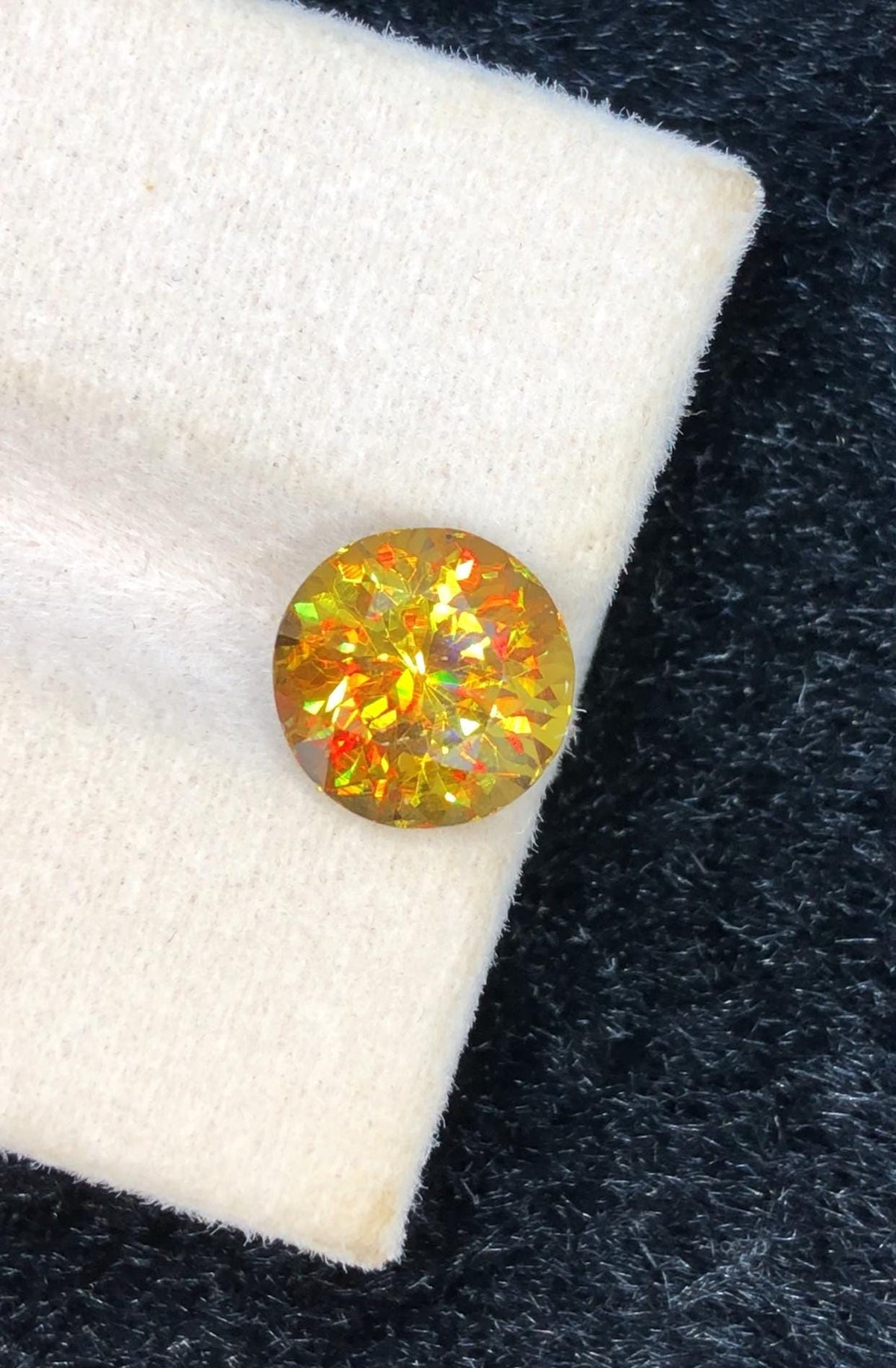 3.55 CT Round Cut Sphene Gemstone: Full Fire Titanite