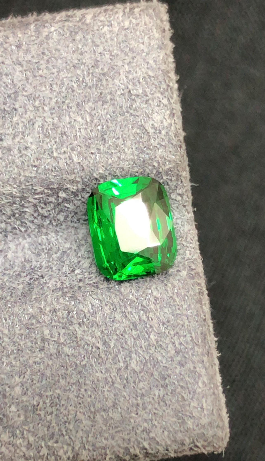 Tsavorite Garnet 1ct Cushion Cut Green Gemstone Tanzania Fine Collector Stone