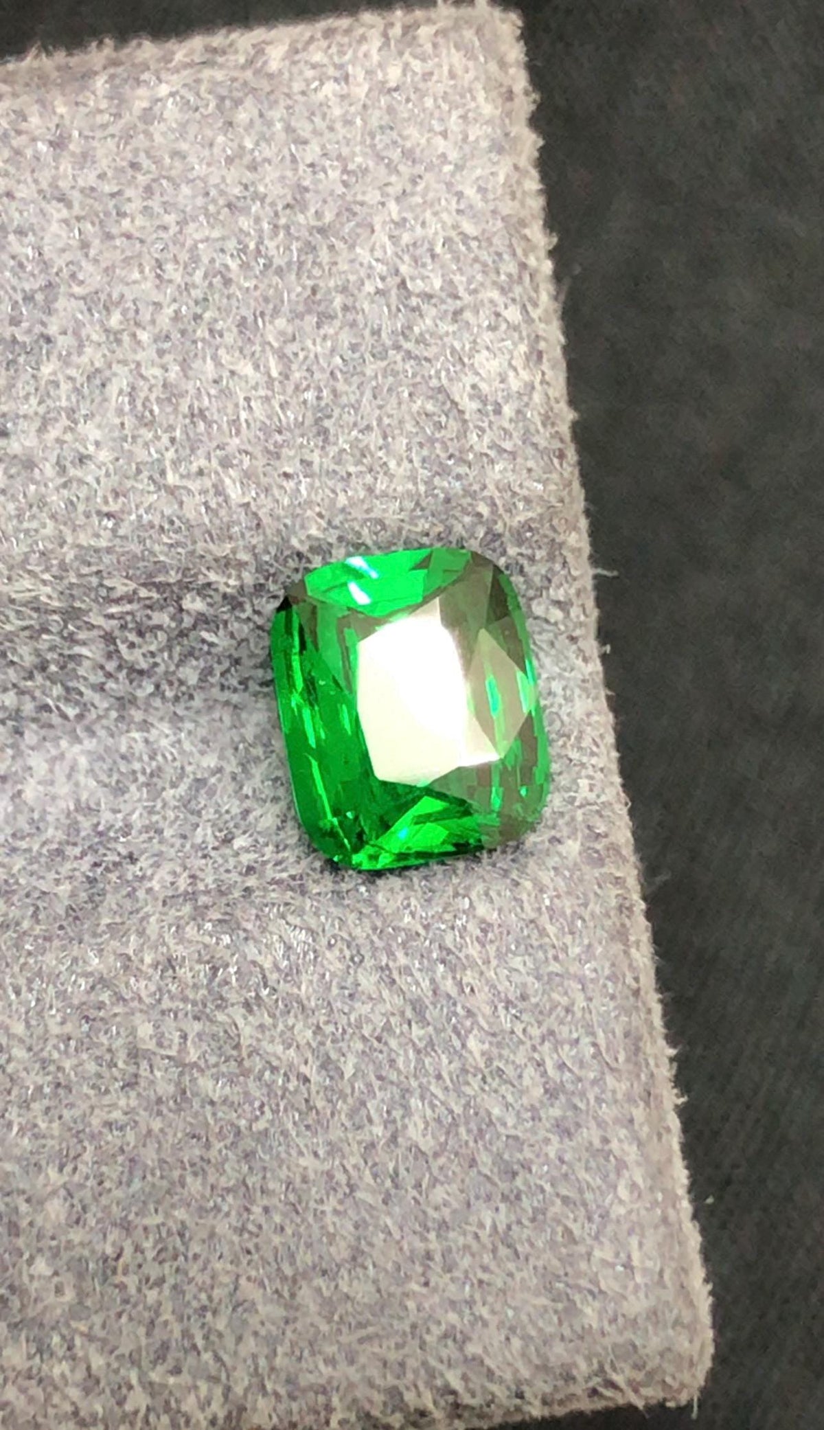 Tsavorite Garnet 1ct Cushion Cut Green Gemstone Tanzania Fine Collector Stone