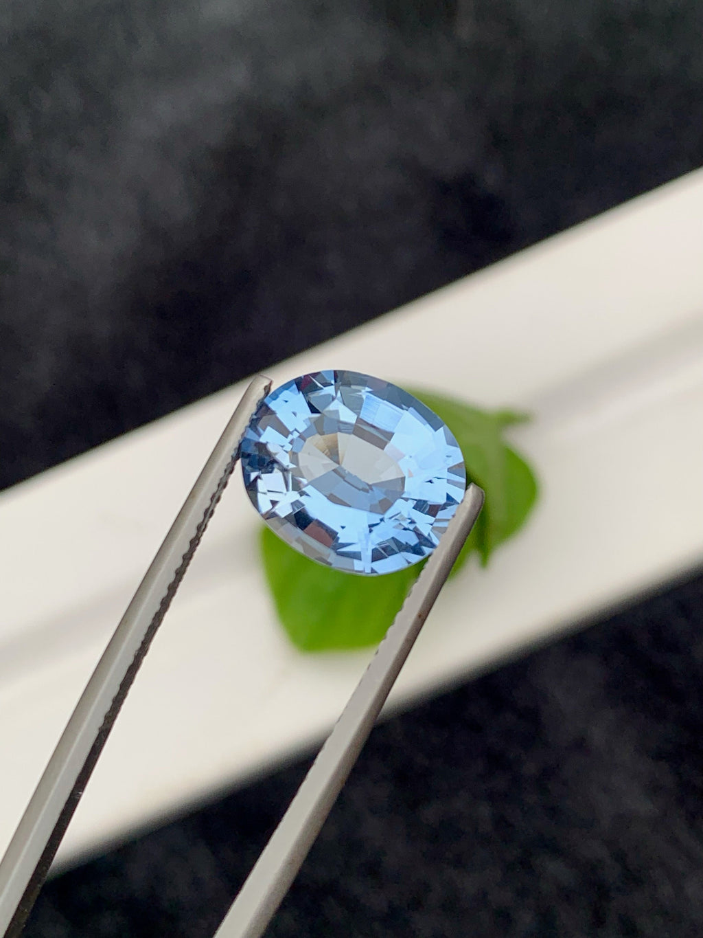 Santa Maria Aquamarine Gemstone: 4.55 CT Deep Blue Oval Cut