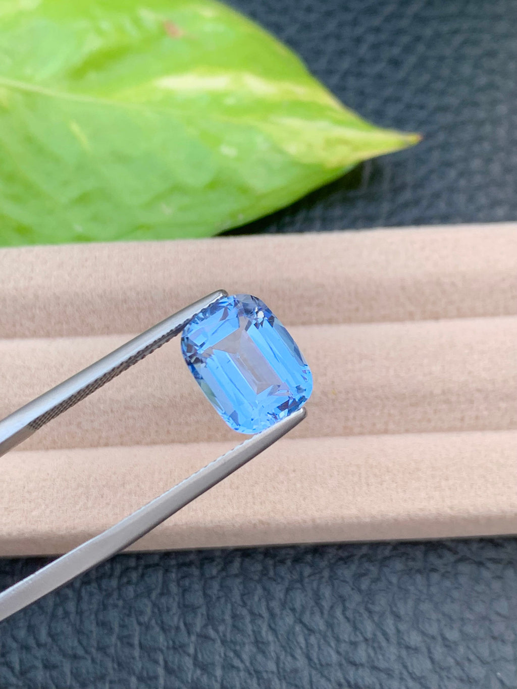 Santa Maria Blue Aquamarine: 4.50 CT VVS Cushion Cut Gemstone