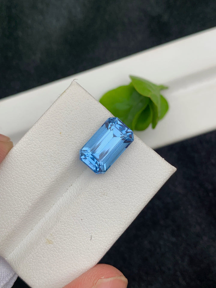 Santa Maria Aquamarine Gemstone: 5.55 CT Emerald Cut Loose Stone