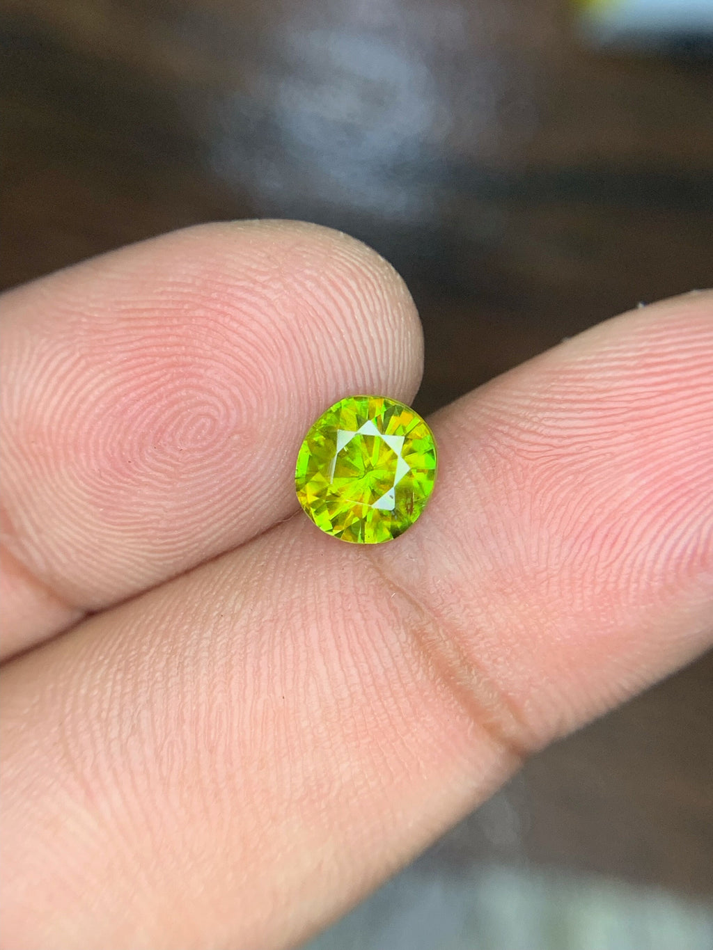 AAA Fire Sphene Gemstone: Natural Round Cut Titanite (1.05 CT)