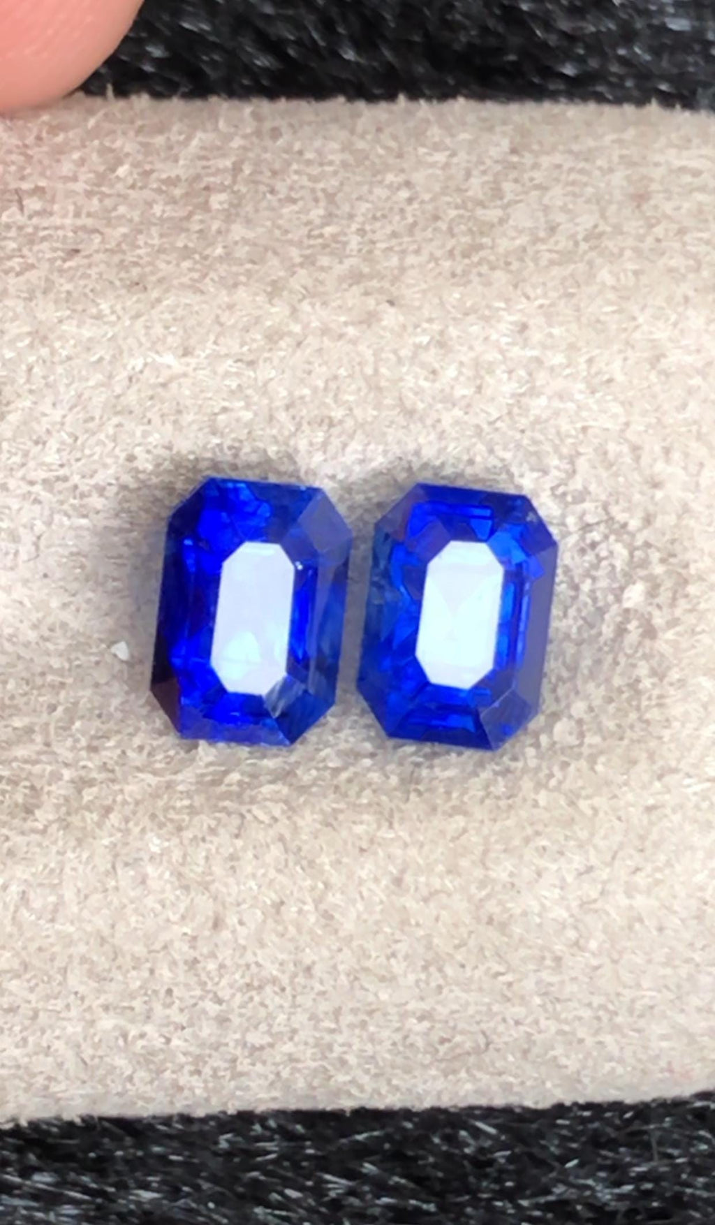 Certified Royal Blue Sapphire pair 1.48 ct emerald Faceted Cut – sarilankan Origin Certified