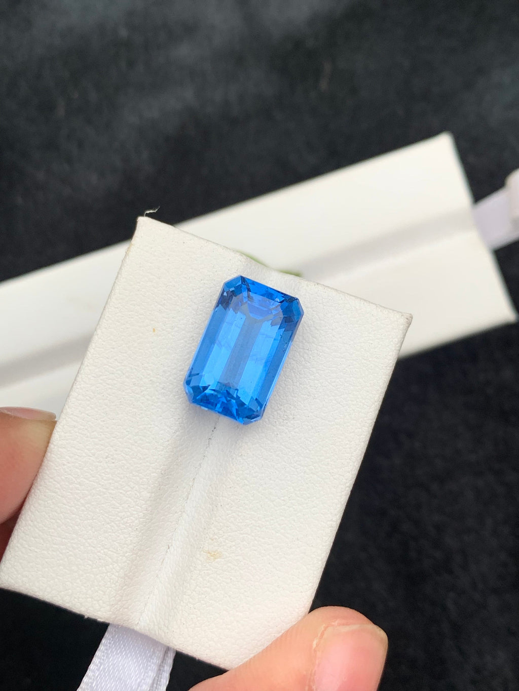 Santa Maria Aquamarine Beryl Gemstone: Emerald Cut Crystal Blue (14x08x07 MM)