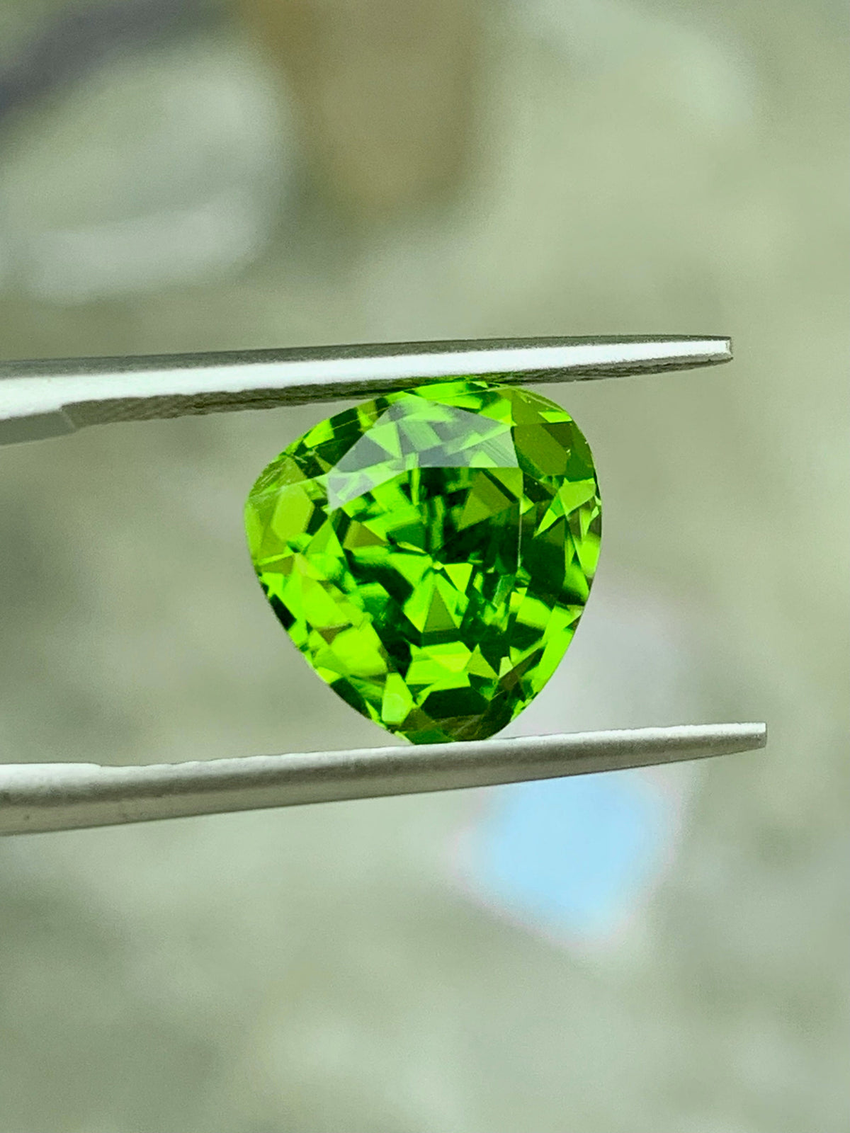 Trillion Cut Green Peridot Gemstone: Natural August Birthstone, 3.95 Cts