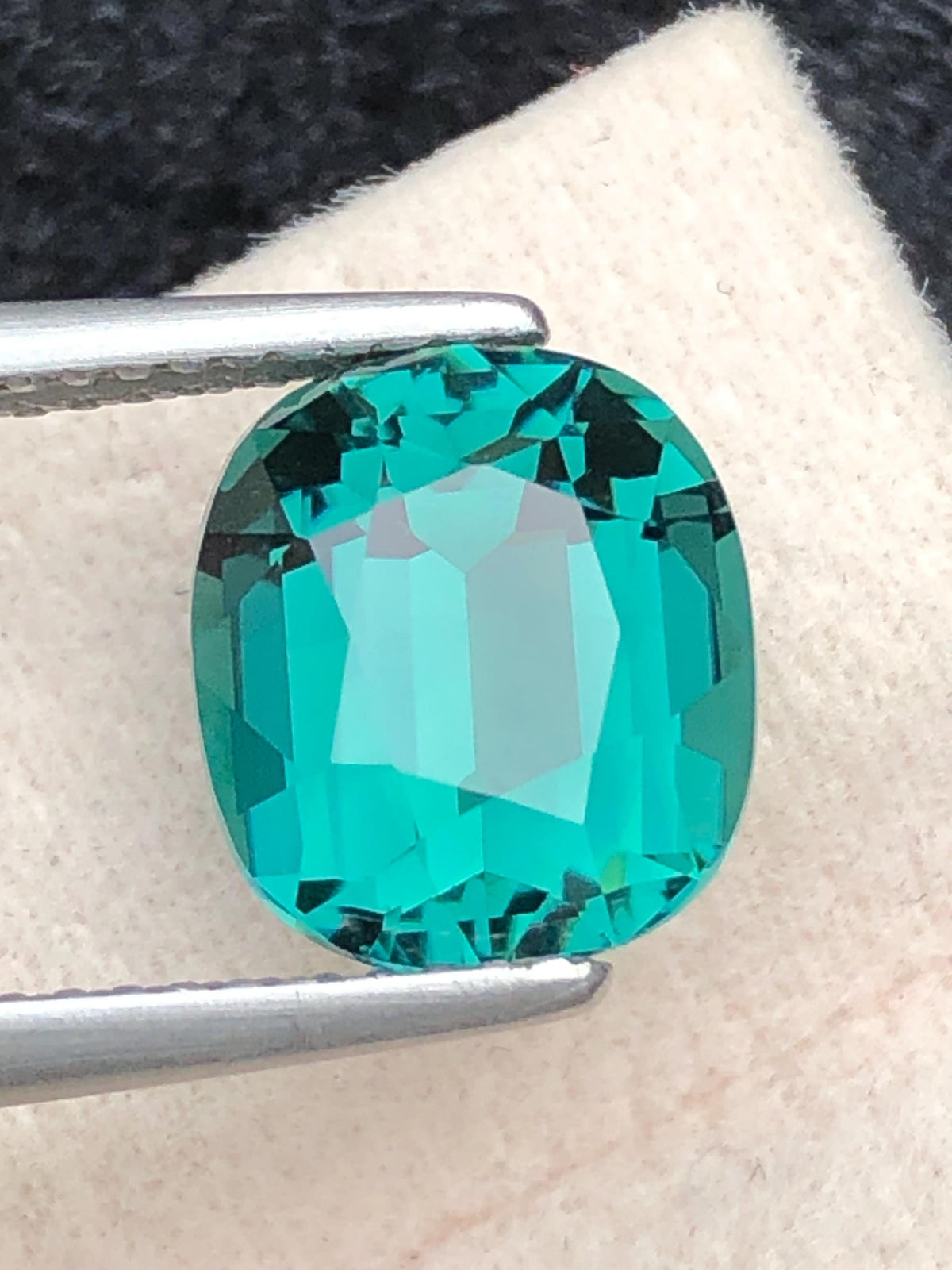 Natural lagoon Tourmaline Gemstone – Oval Cut, 4.10 Carats (Afghanistan)