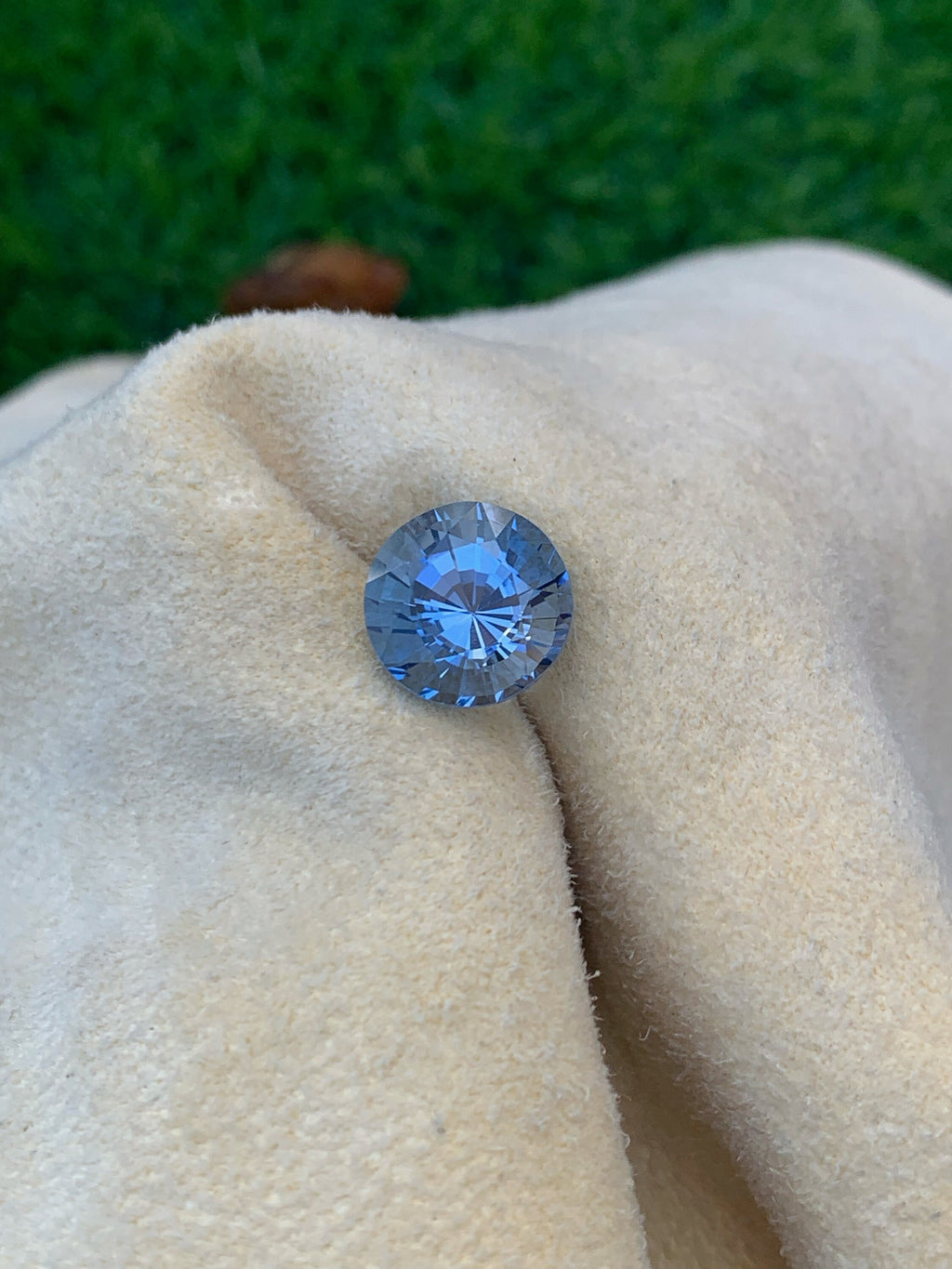 Santa Maria Aquamarine Gemstone: 6.90 Carat Round Cut Beryl