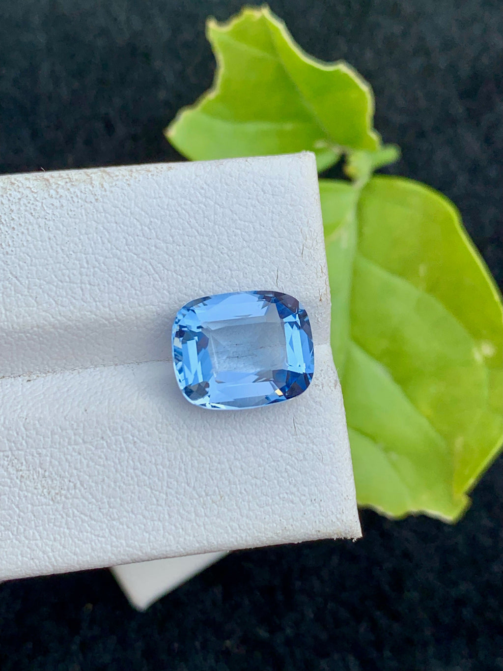 Santa Maria Aquamarine Gemstone: 4.55 CT Deep Blue Cushion Cut