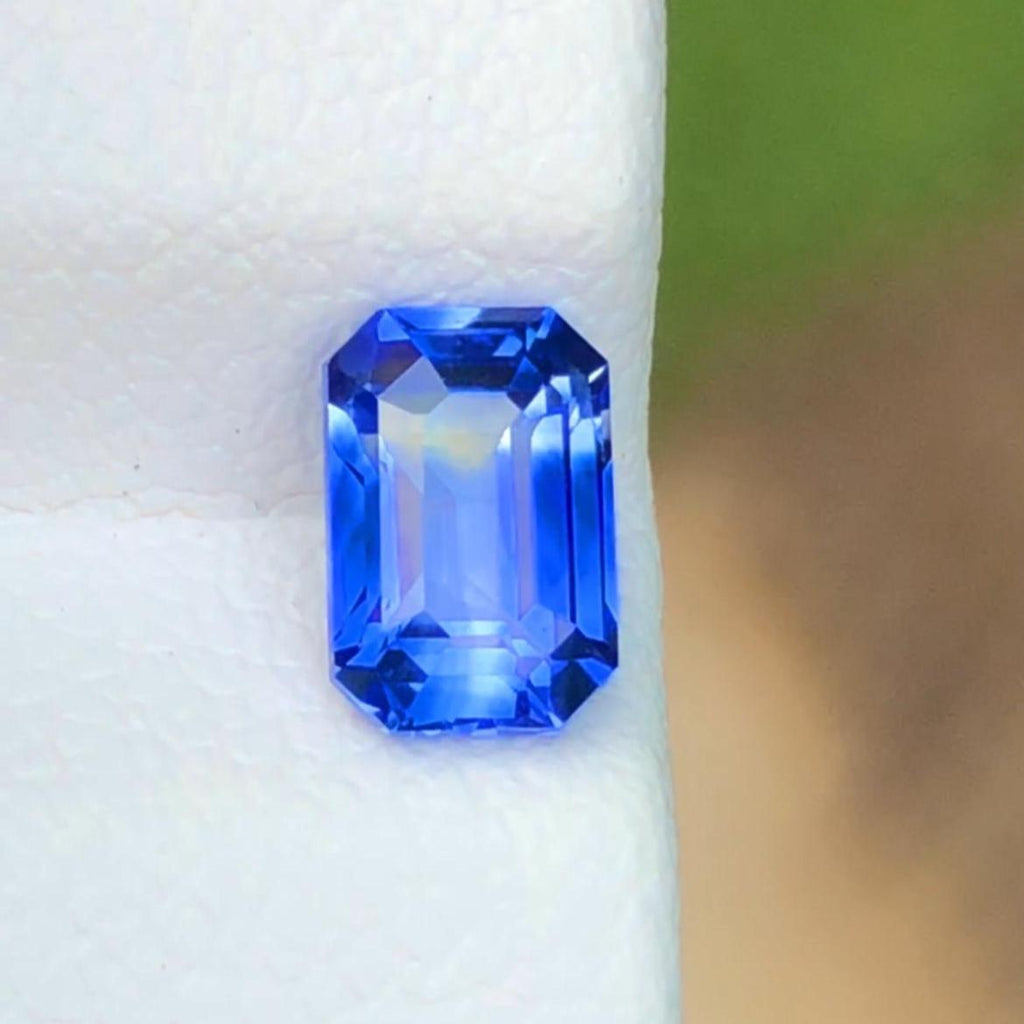 Certified Blue Sapphire 0.94ct Emerald Cut