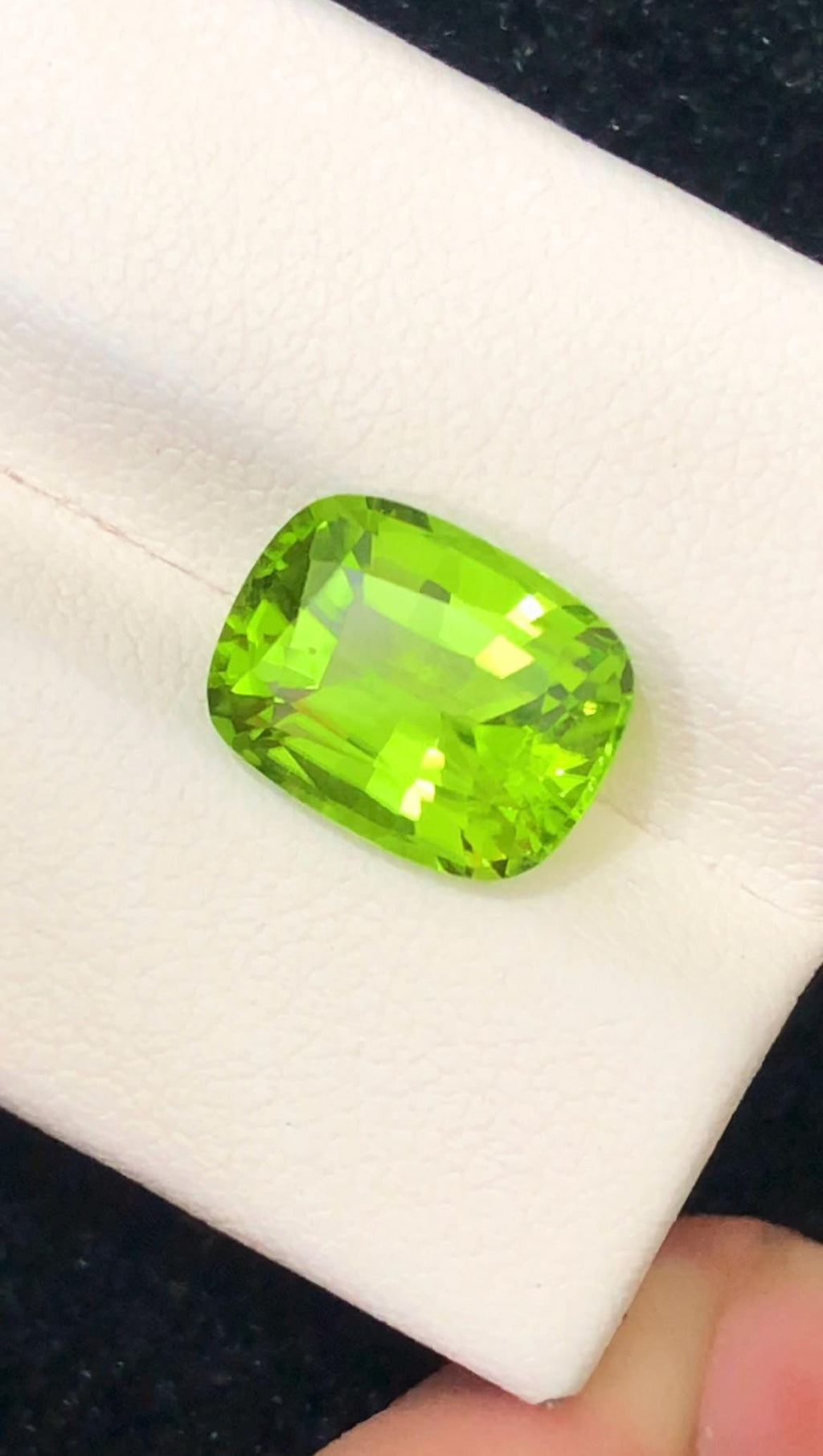 Green Peridot Cushion Cut in 5.15ct from Pakistan