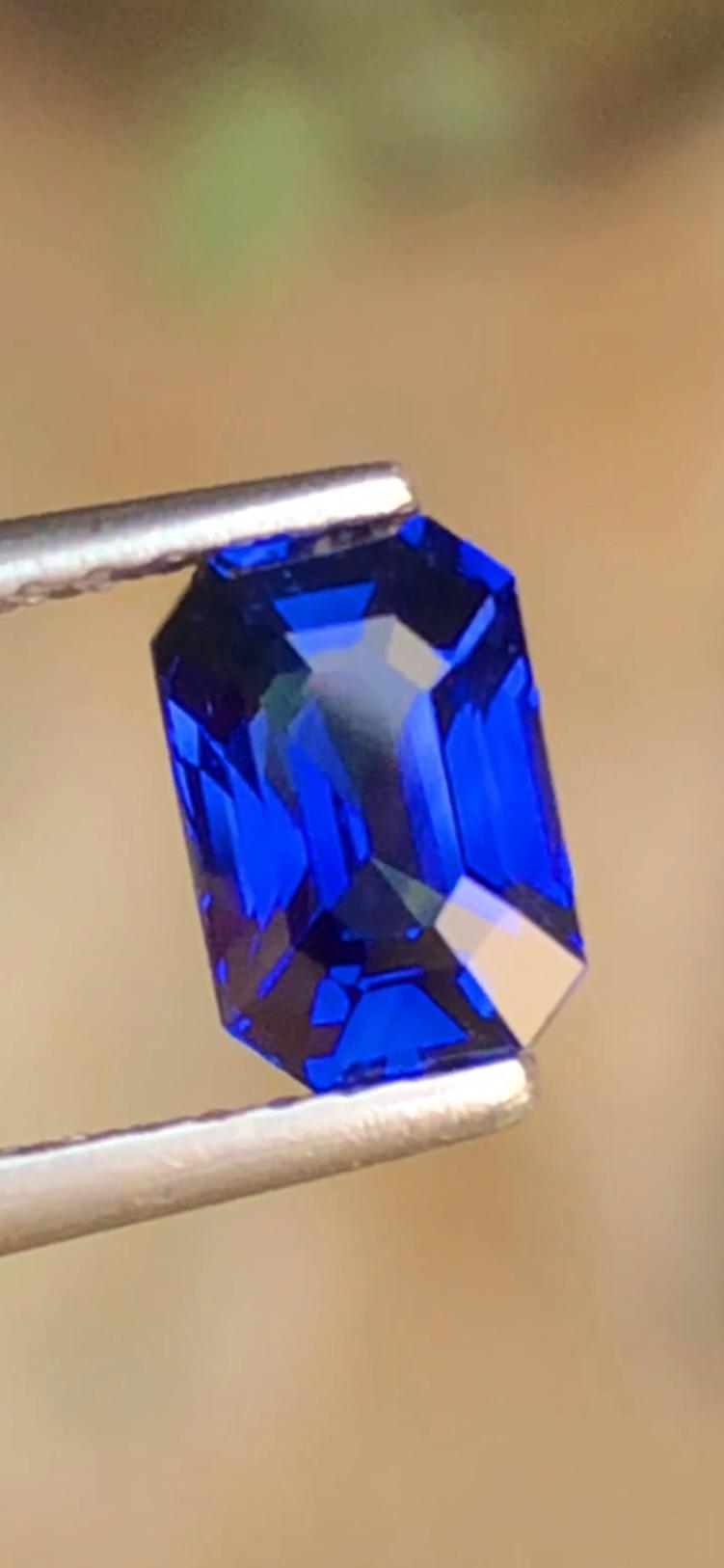 Royal Blue Sapphire 1.09ct Octagonal Cut Madagascar – Certified Faceted Gemstone