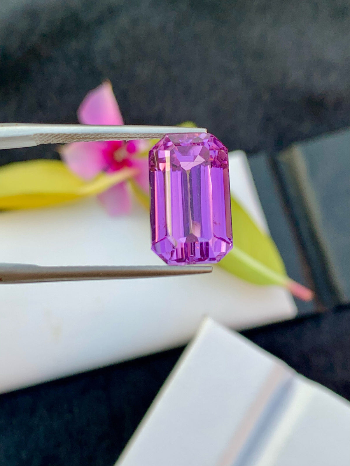 Pink Purple Kunzite Gemstone: Emerald Cut, VVS Clarity, 8.20 CT
