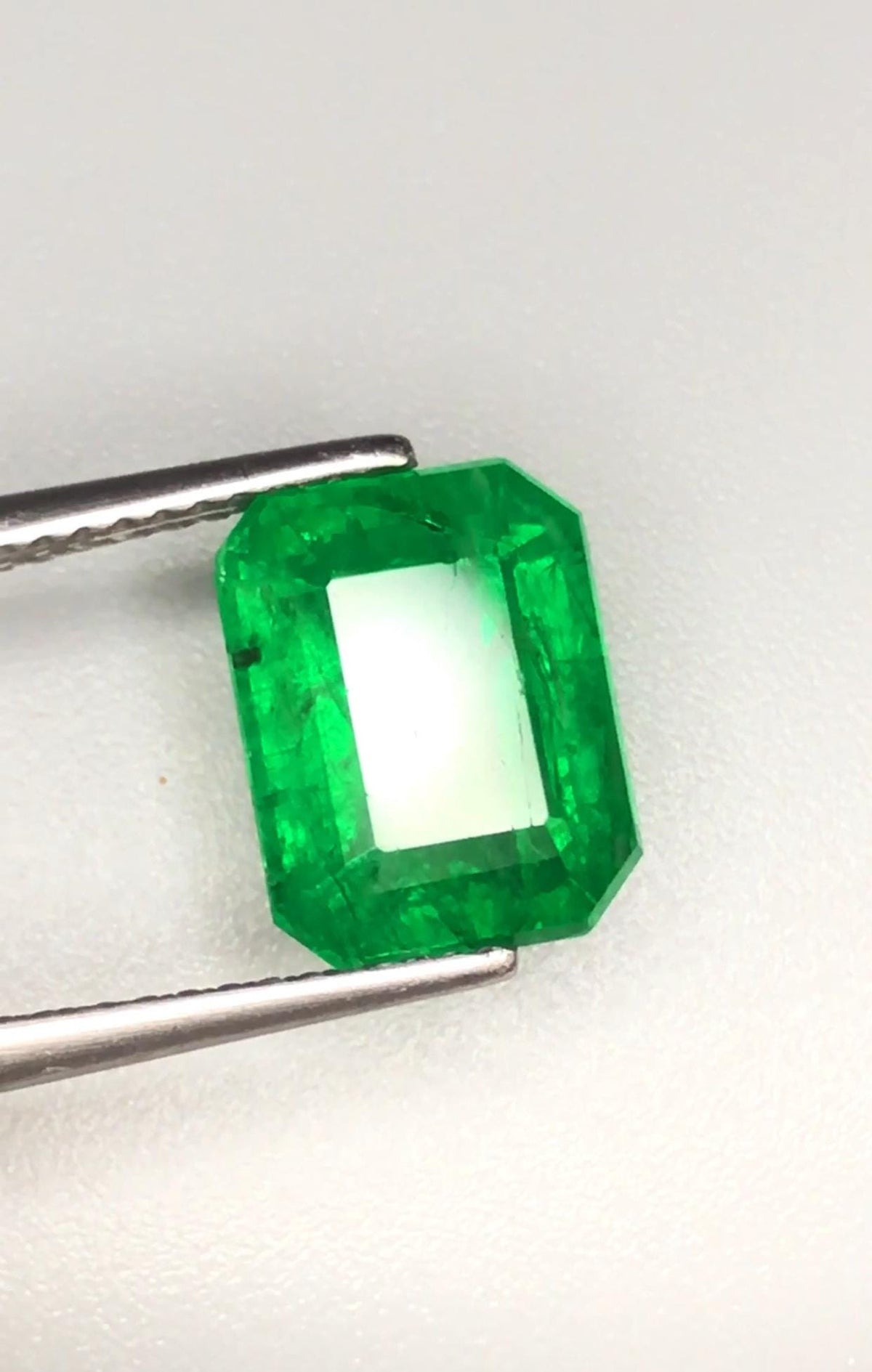 Vibrant Green 4.35 Cts Natural Emerald from Zambian Mines,Octagon Cut Gem