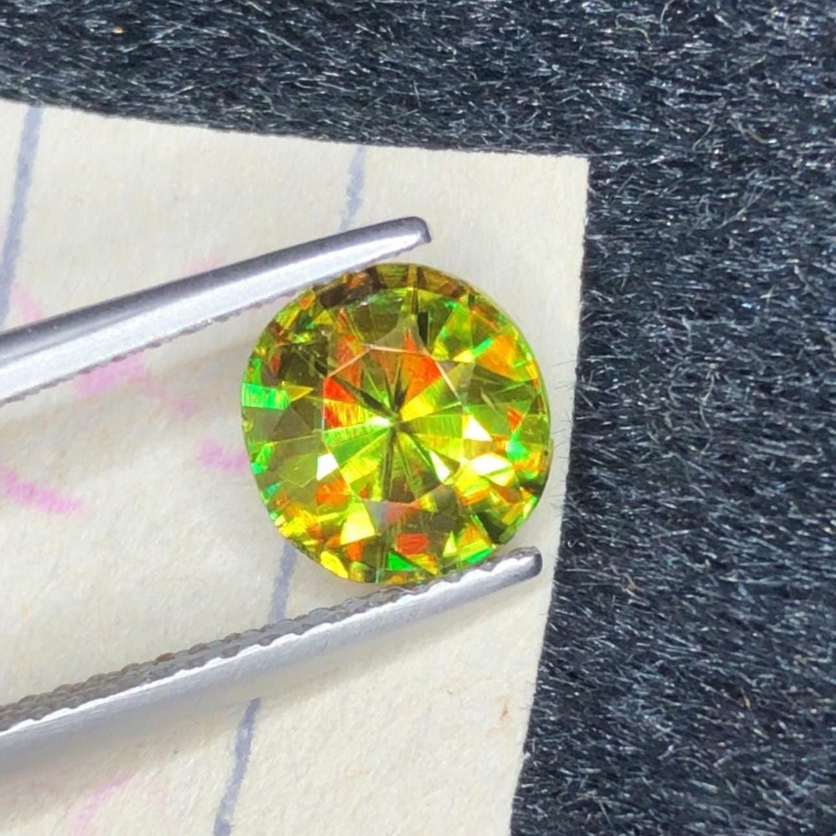 Chrome Sphene 1.45 ct — Oval Cut, Skardu Pakistan