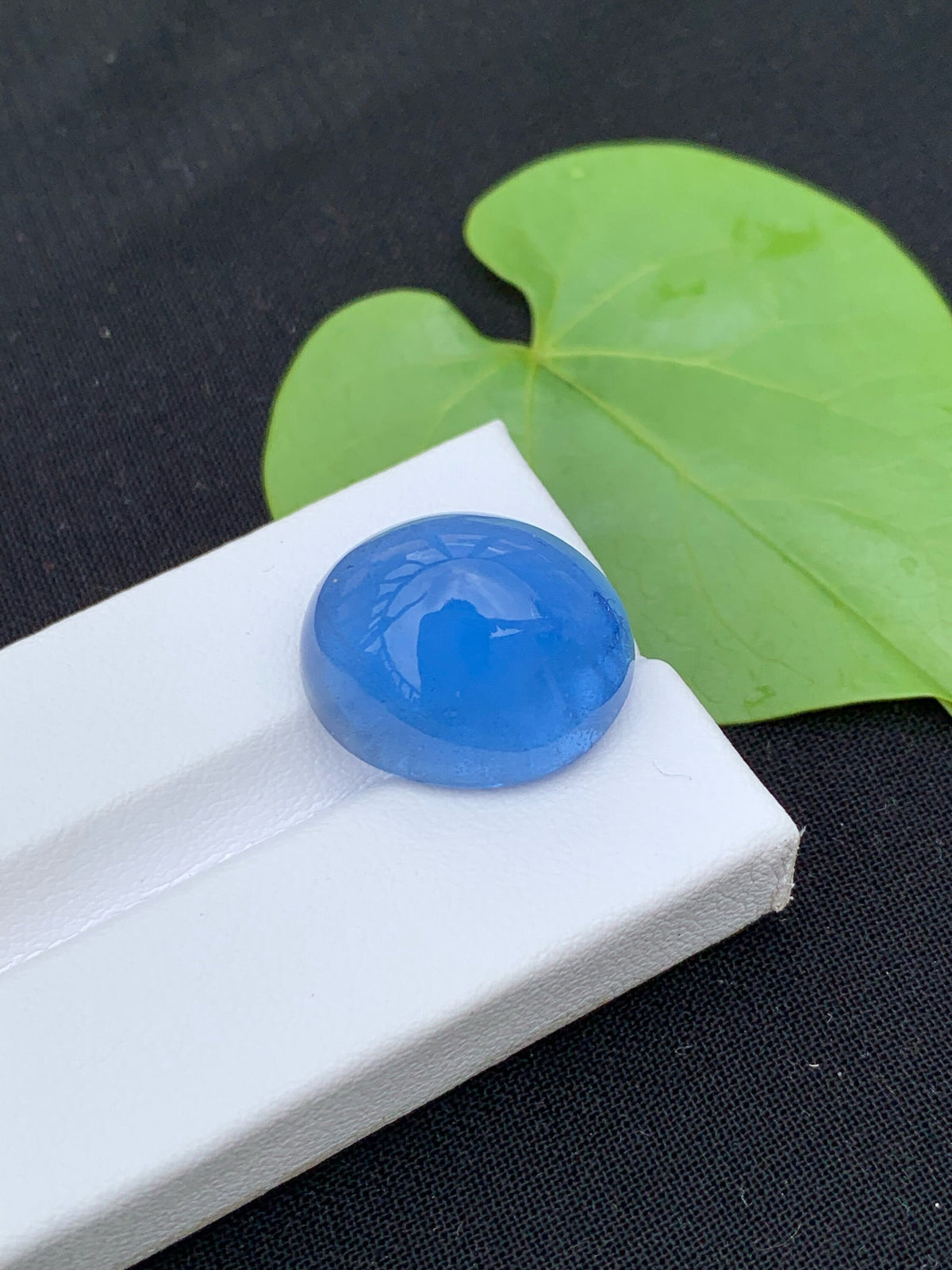 Santa Maria Aquamarine Cabochon: Deep Blue Gemstone, 22.40 CT