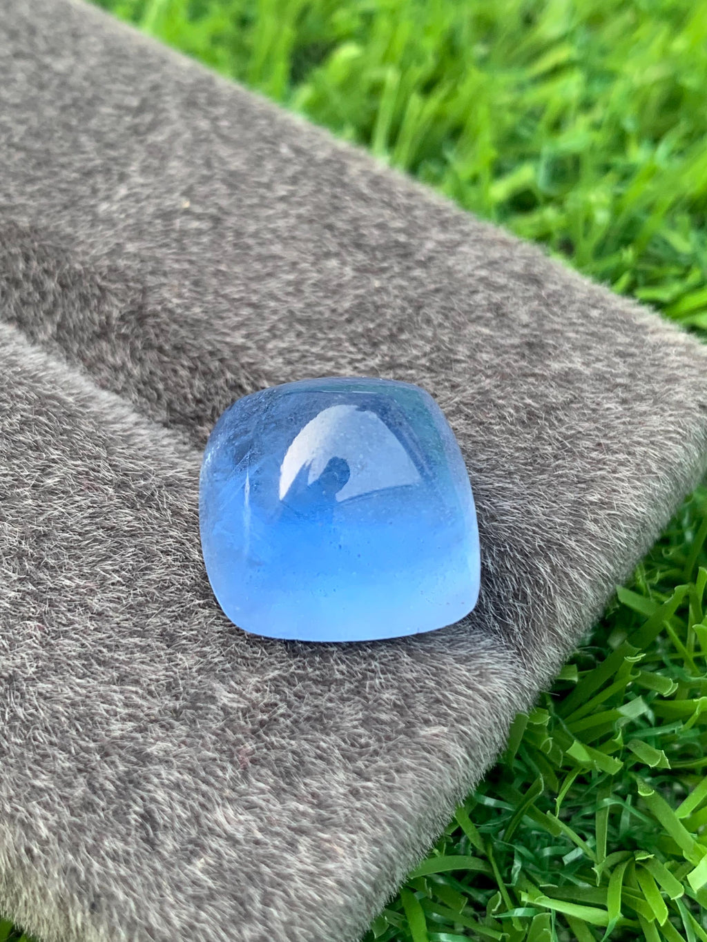 Santa Maria Blue Aquamarine Cabochon: 19 CT Oval Gemstone