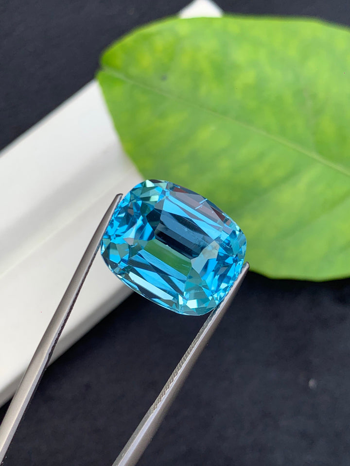 19 CT Swiss Blue Topaz Gemstone: Step Cushion Cut Loose Stone
