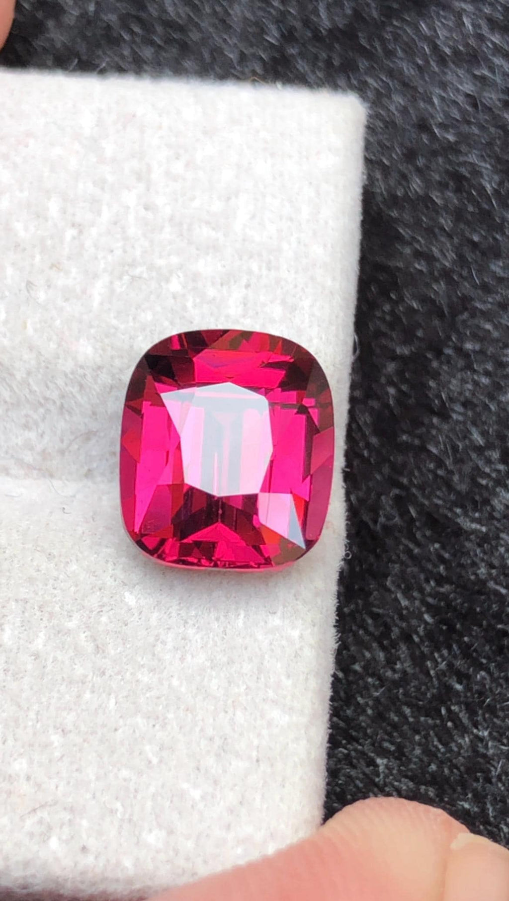 Tanga Mine Rhodolite Garnet 3.80ct Cushion Cut – Raspberry-Tone Tanzanian Gemstone