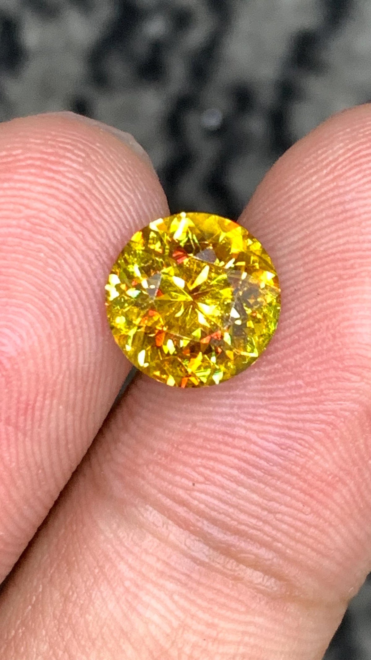 2.5 CT Round Cut Sphene Gemstone: Natural Titanite Engagement Ring