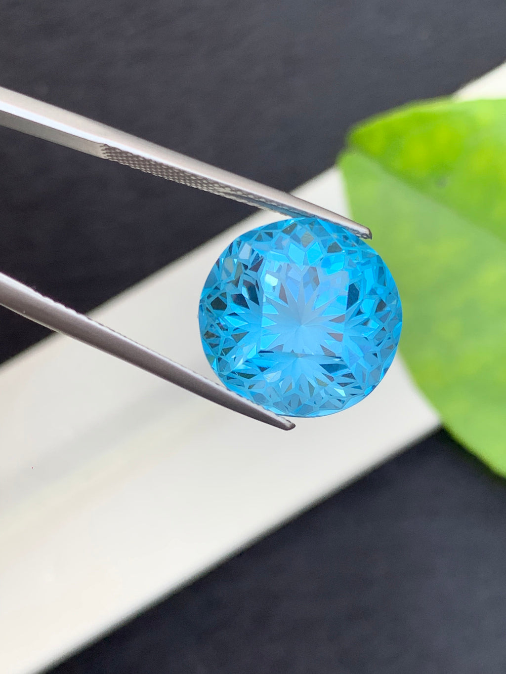 Swiss Blue Topaz Gemstone: 16.50 CT Faceted Fancy Cut
