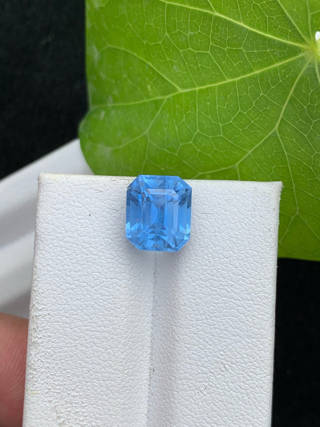 Santa Maria Aquamarine Gemstone: Deep Blue Emerald Cut, 4.00 CT