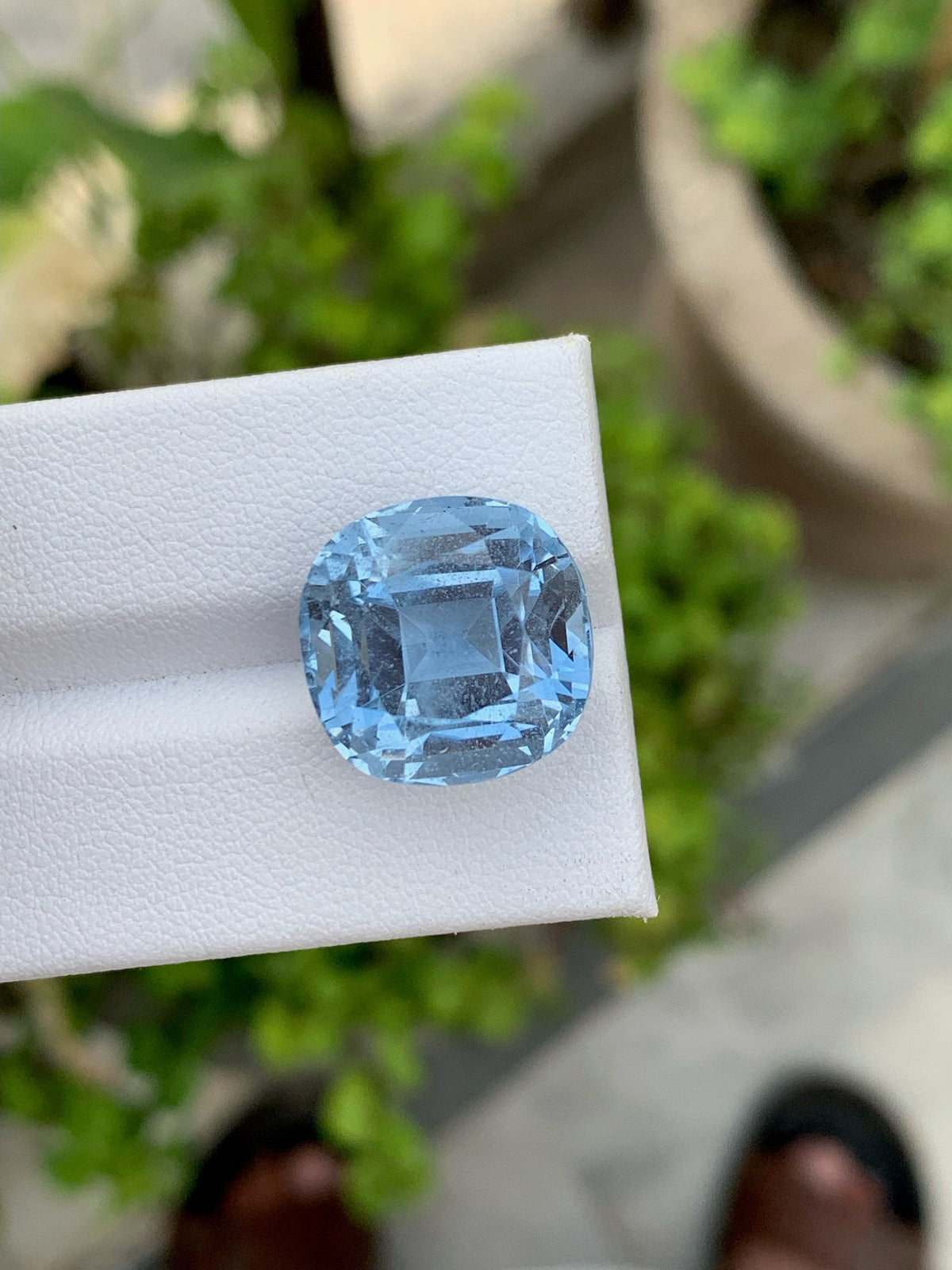 Santa Maria Aquamarine Beryl Gemstone: 17.75 Carat Cushion Cut