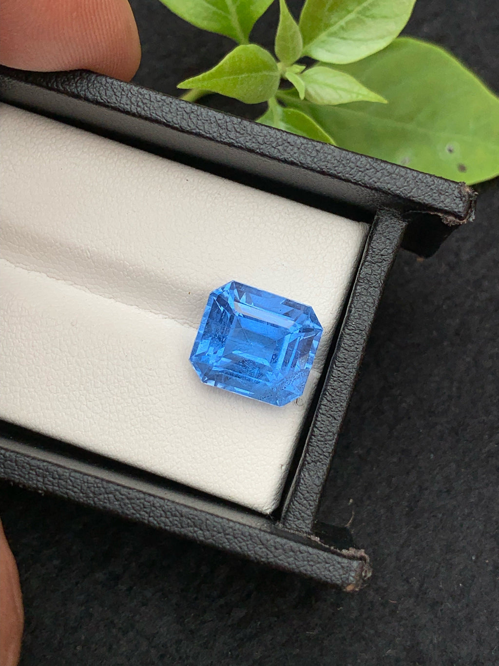 Emerald Cut Aquamarine Gemstone: Deep Blue Jewelry Stone, 7.55 Carats