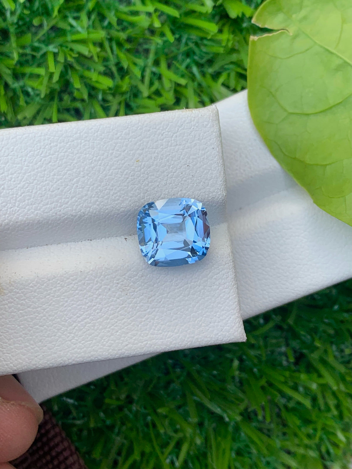 Santa Maria Aquamarine Gemstone: 3.60 CT Deep Blue Cushion Cut