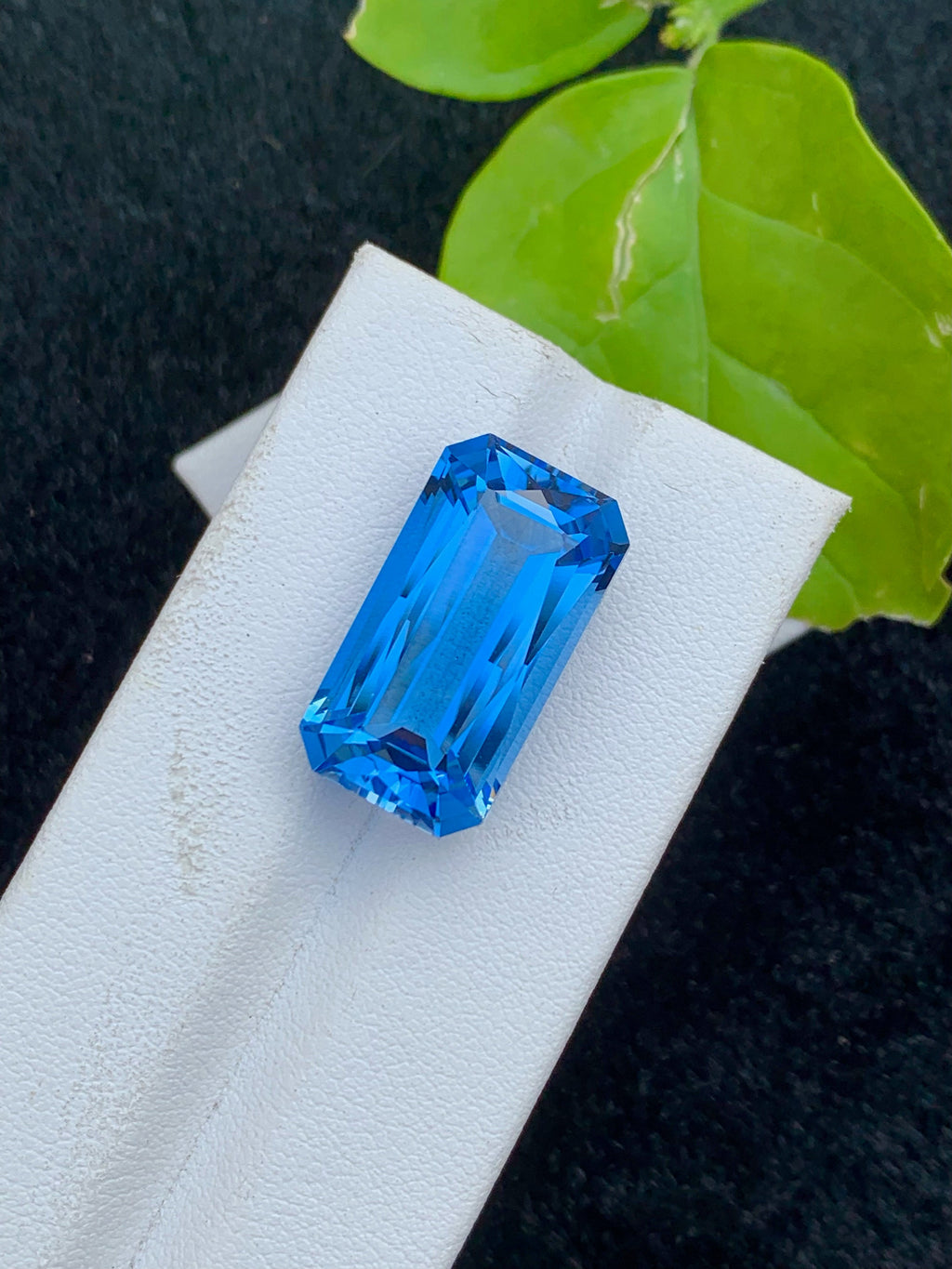 Santa Maria Aquamarine Gemstone: Emerald Cut, 18.68 CT Loose Beryl