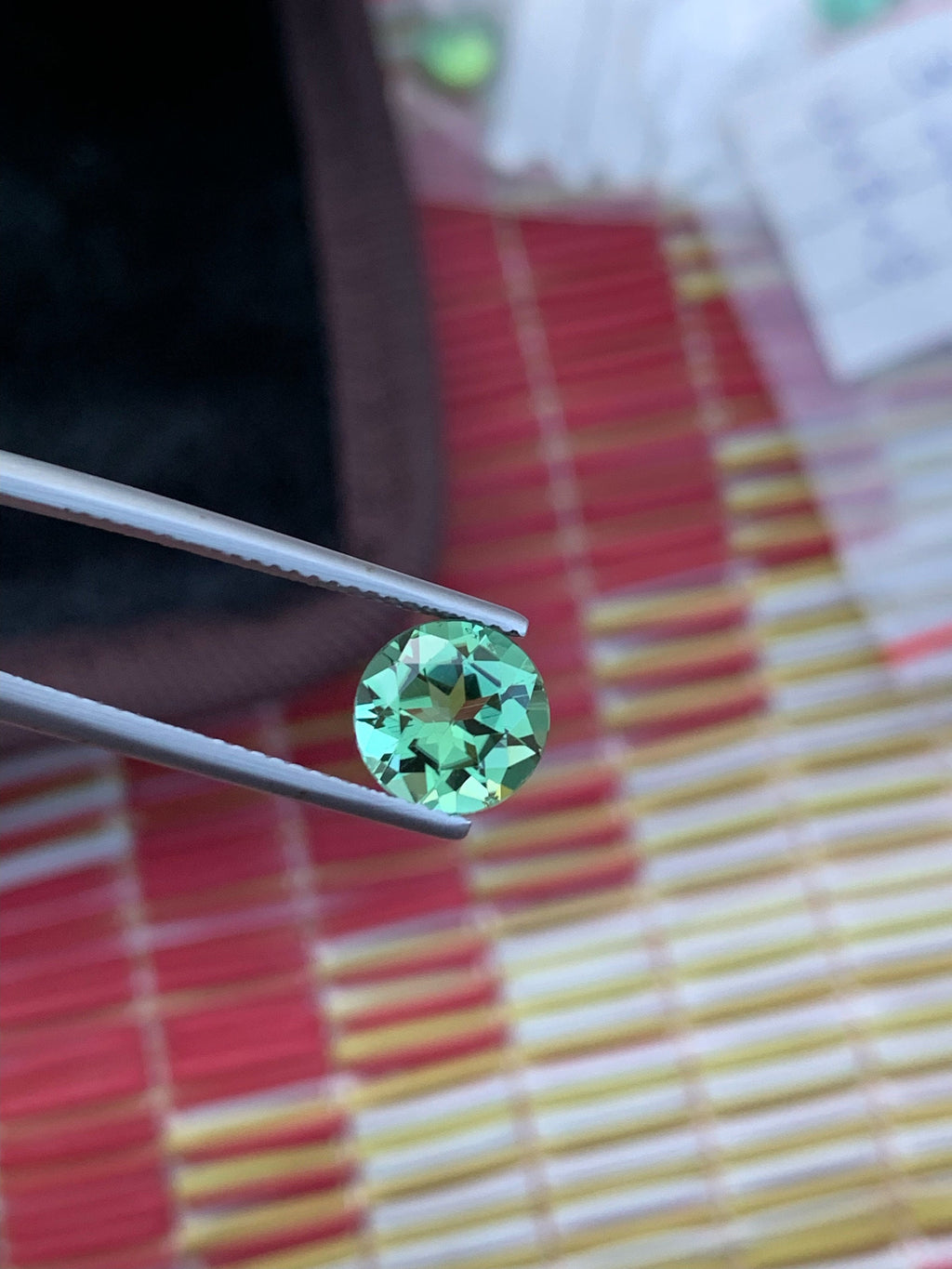 Seafoam Green Tourmaline Gemstone: Round Cut, 2.00 Carat