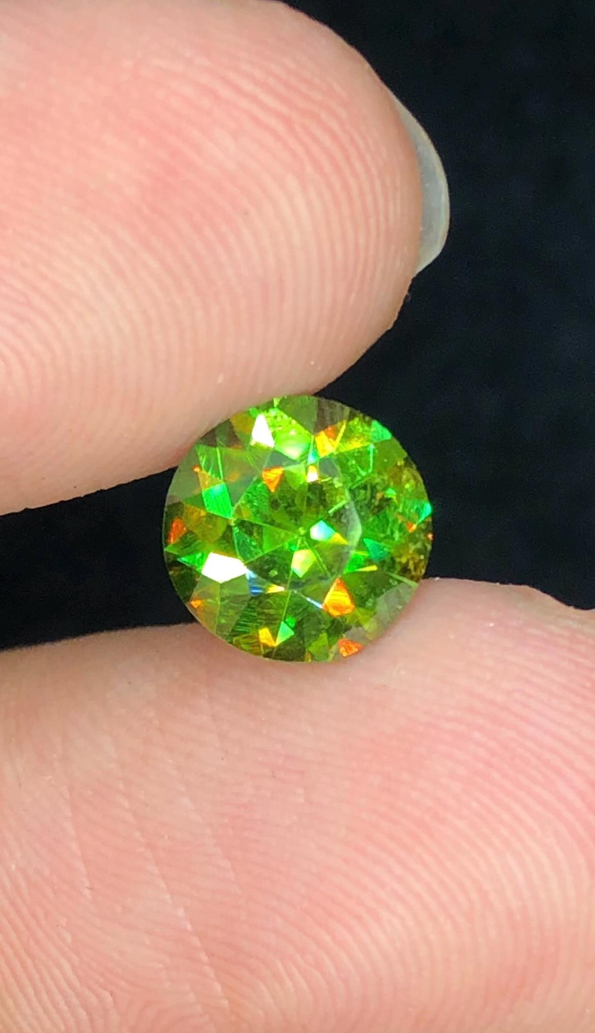 Chrome Sphene 2.00ct Round Cut • Vivid Fire • Skardu Source
