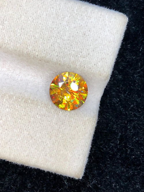AAA Fire Sphene Gemstone: 1.35 CT Round Cut Titanite