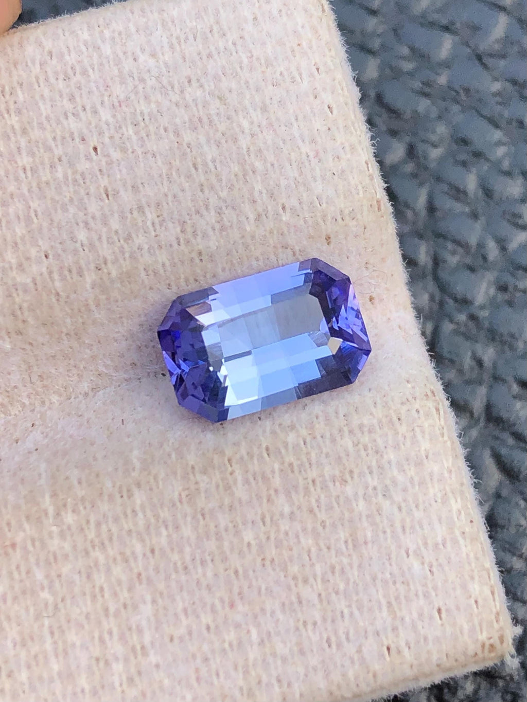 Emerald Cut Blue Sapphire Gemstone: 1.70 CT Loose Ring Stone