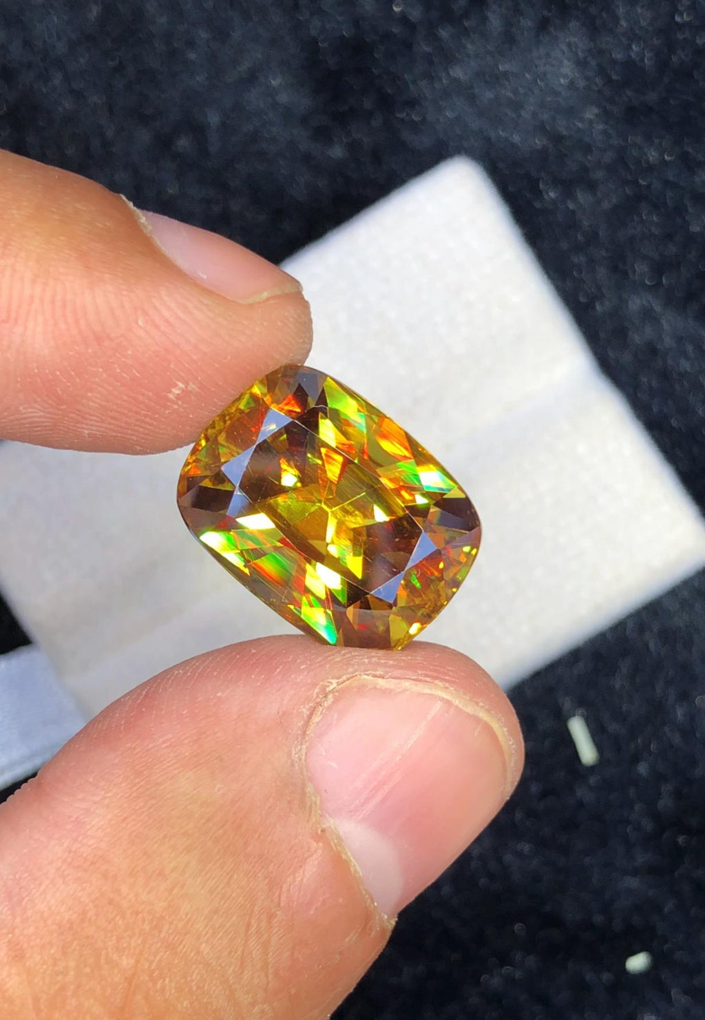 12.60 ct Greenish Yellow Sphene Gemstone: Natural Titanite Stone