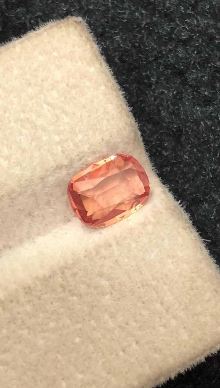 Padparadscha Sapphire 1.09 ct Cushion Cut , Madagascar , Certified Orange-Pink