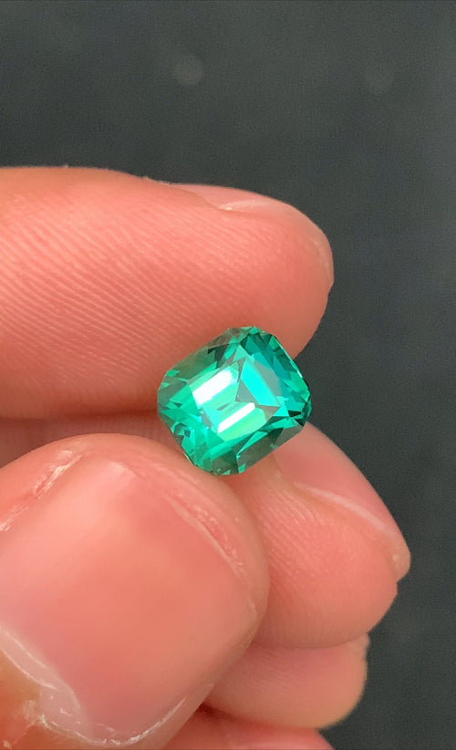 3.00 CT Greenish Blue Indicolite Tourmaline Gemstone: Cushion Cut, VVS Clarity