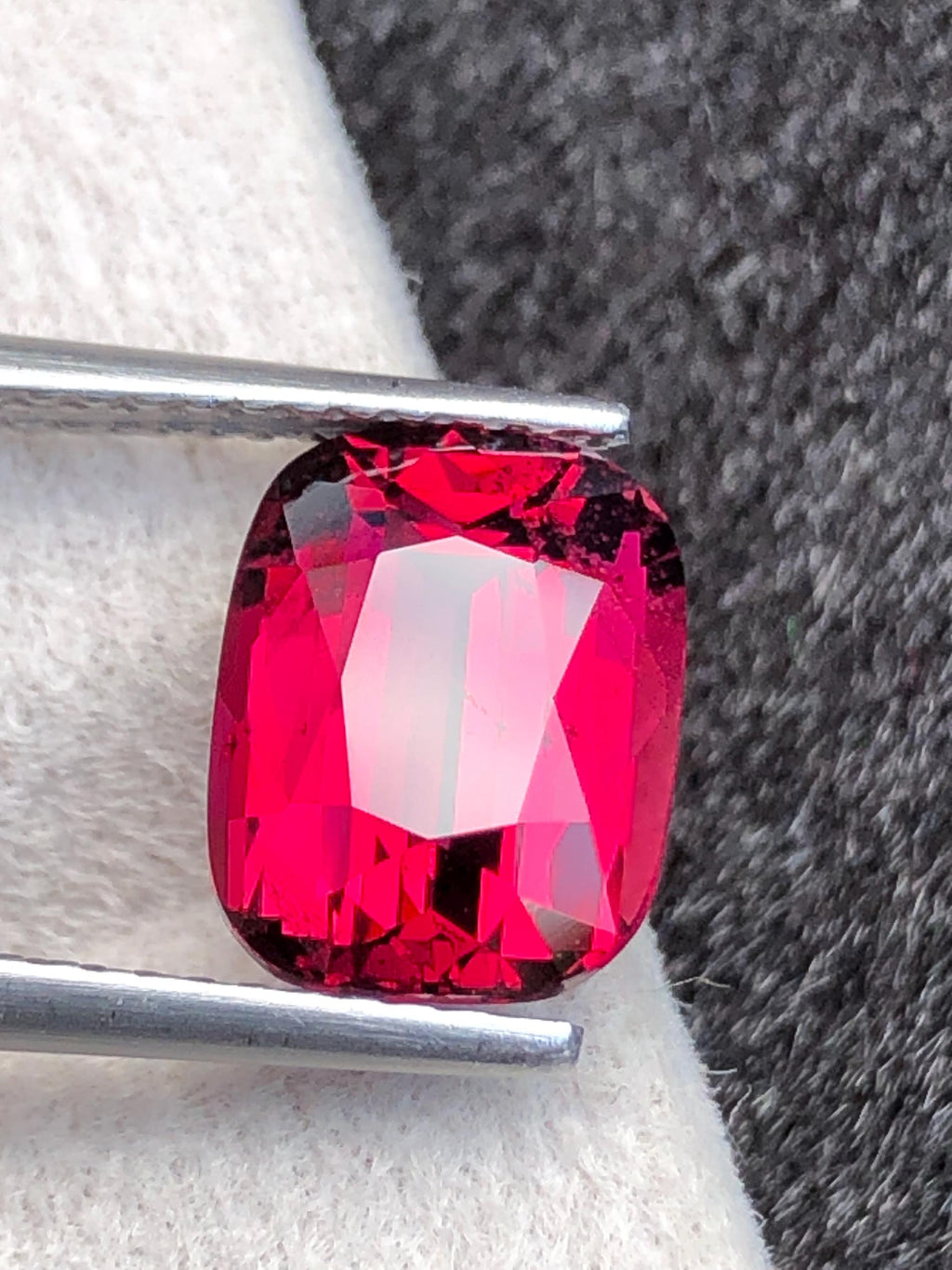 Rhodolite Garnet 3.59ct Cushion Cut Raspberry Pink from Tanzania