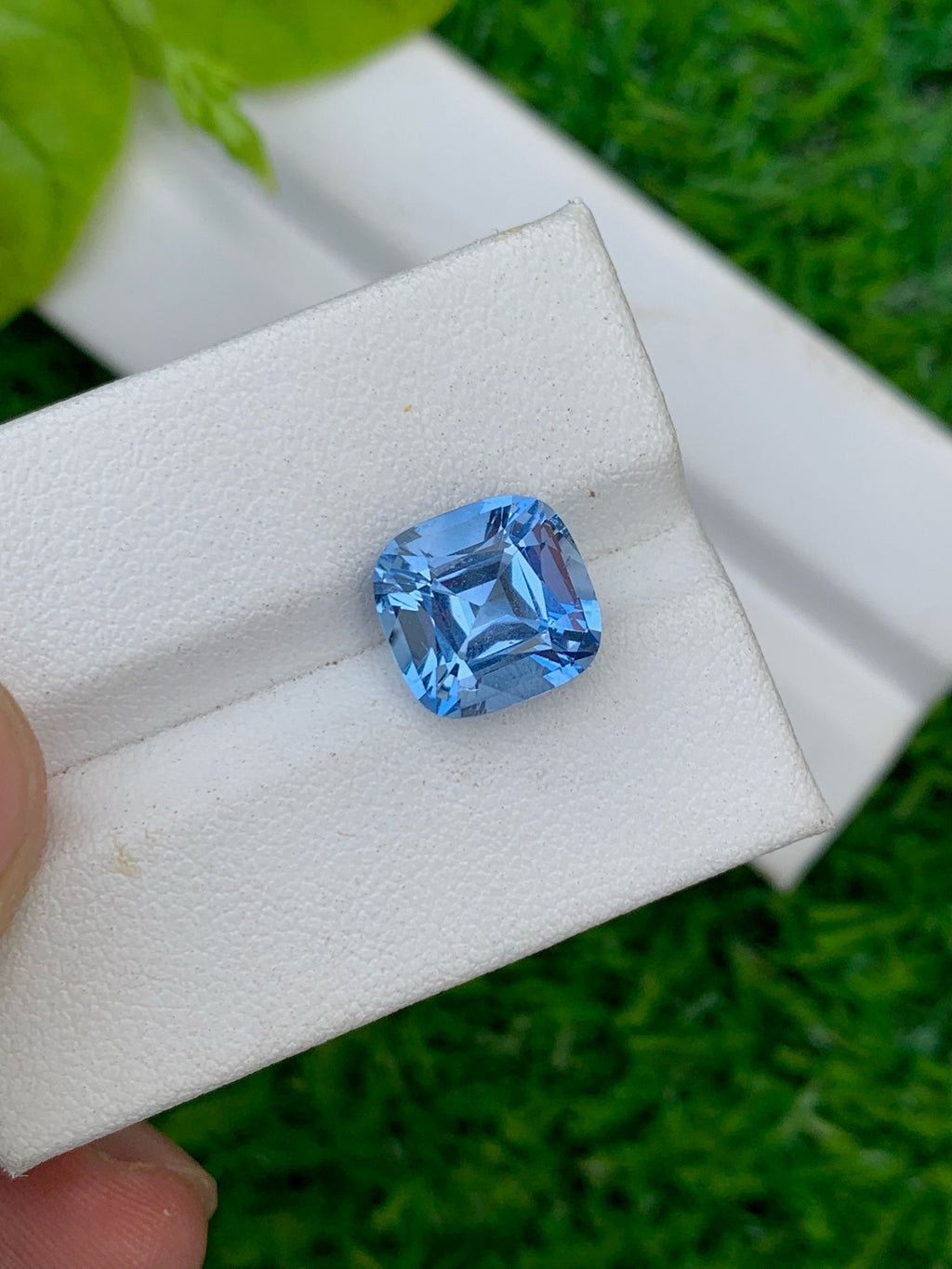 Santa Maria Blue Aquamarine: 3.65 CT VVS Cushion Cut Gemstone