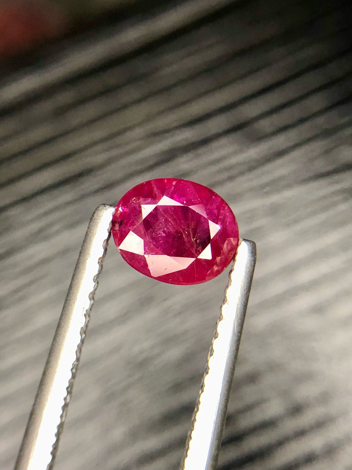 Vivid Red Afghanistan Ruby Gemstone, Oval Cut 0.95 CT