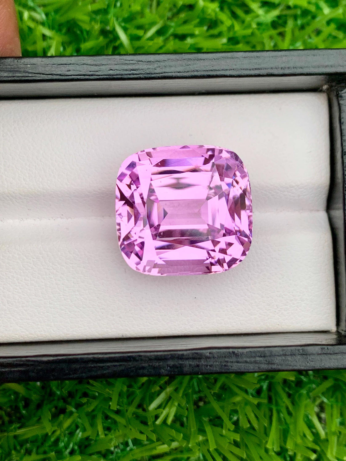 Lilac Pink Kunzite Gemstone: 40.35 CT Cushion Cut, Afghanistan Origin