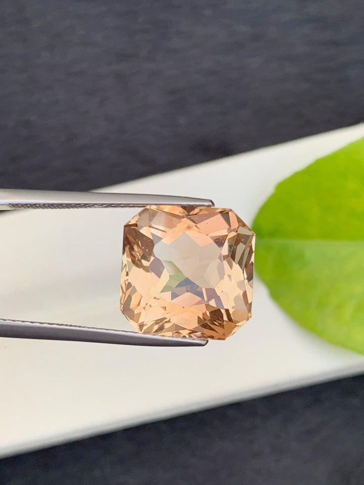 Sherry Topaz Gemstone: 13.50 CT Faceted Imperial Cut, November Birthstone