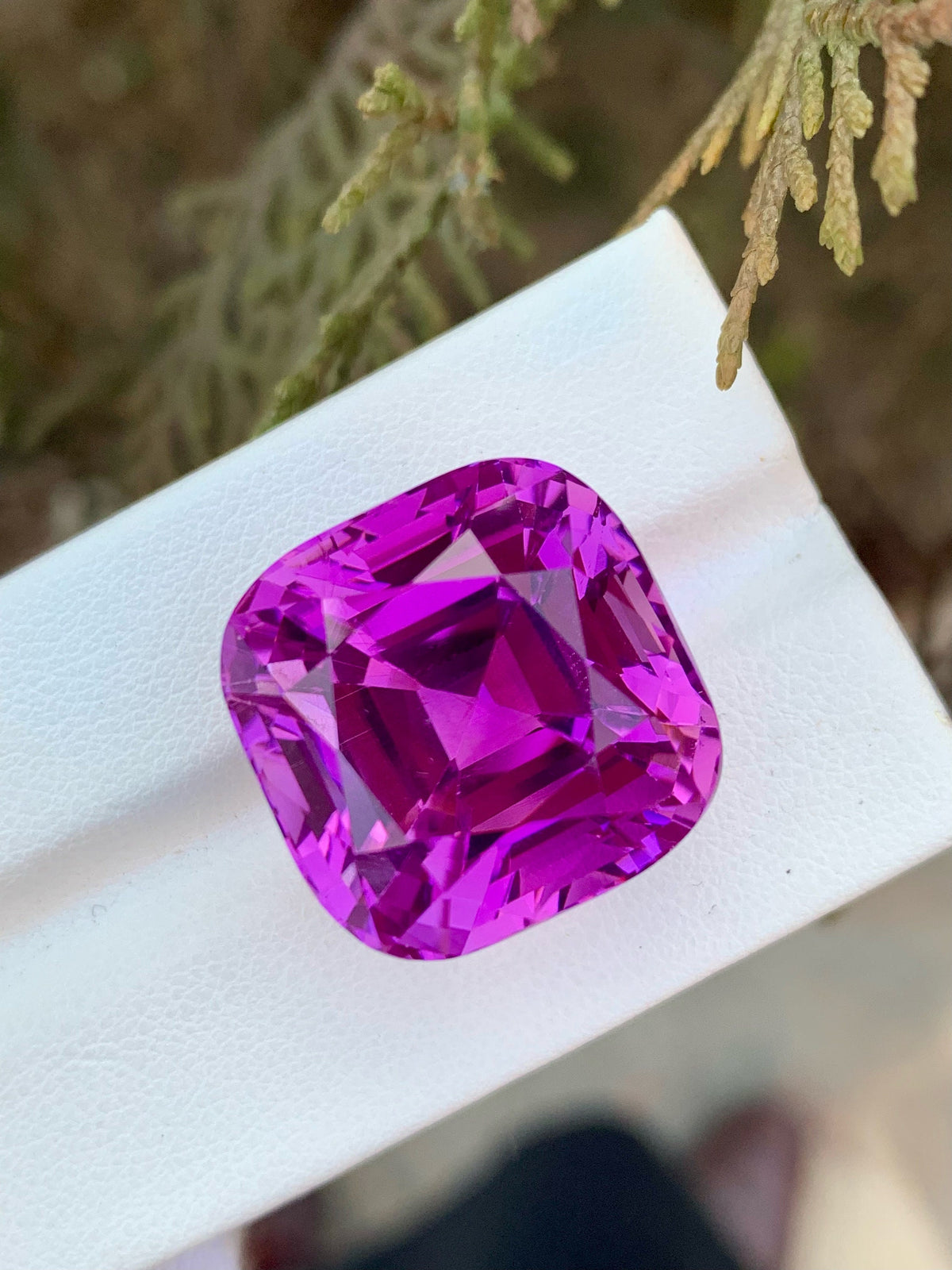 49 CT Pink Purple Kunzite Gemstone: Cushion Cut Ring Stone