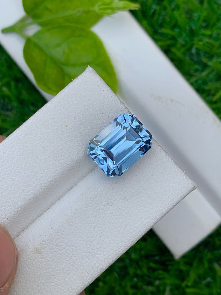 Santa Maria Blue Aquamarine Gemstone: Emerald Cut, 6.00 CT Loose Stone