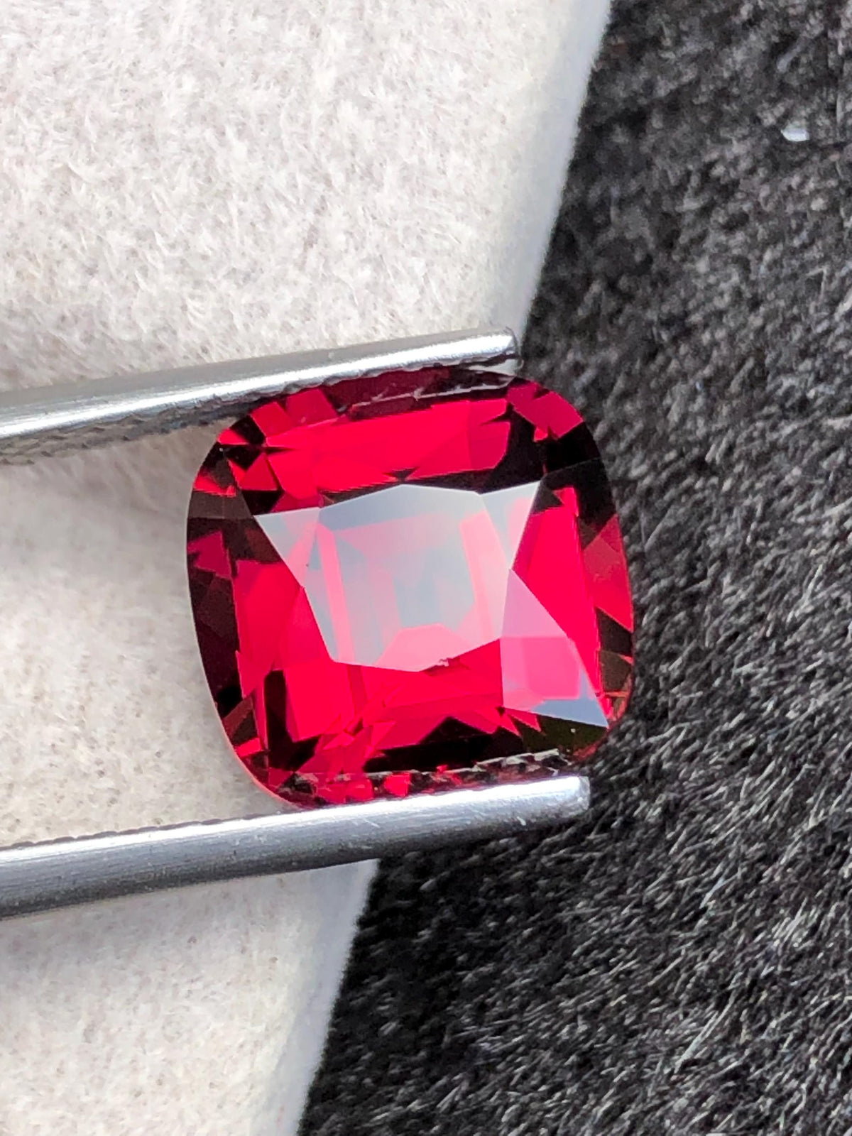 Rhodolite Garnet 4.26ct Cushion Cut Raspberry Pink from Tanzania