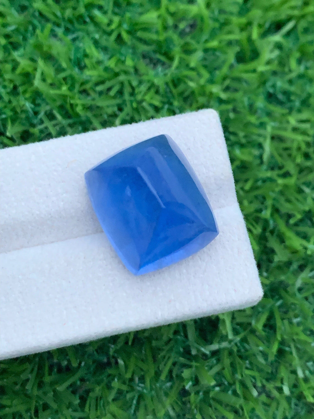 Santa Maria Aquamarine Cabochon: Deep Blue Gemstone, 33.85 CT