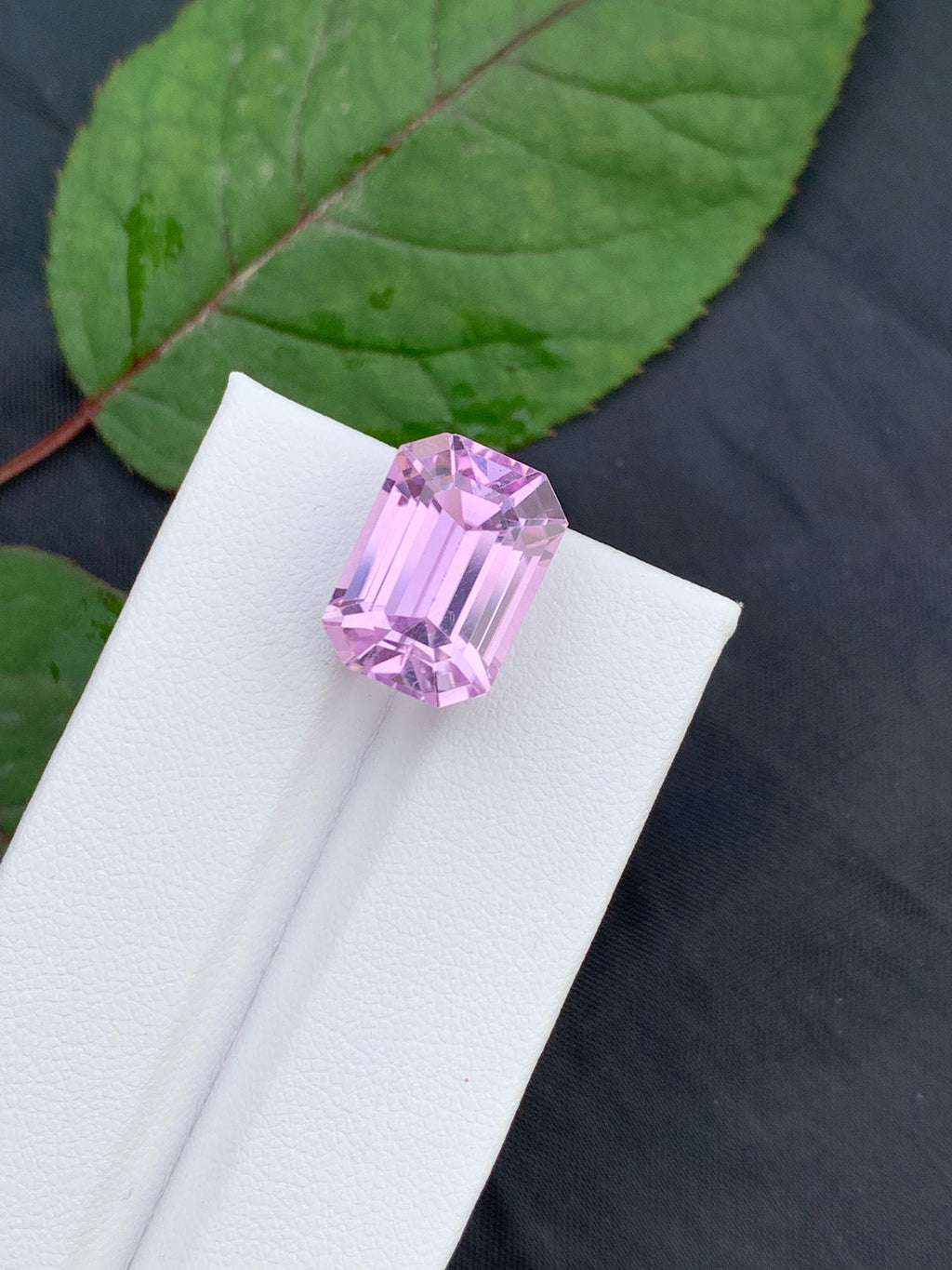 14 CT Pink Kunzite Gemstone: Emerald Cut Loose Stone