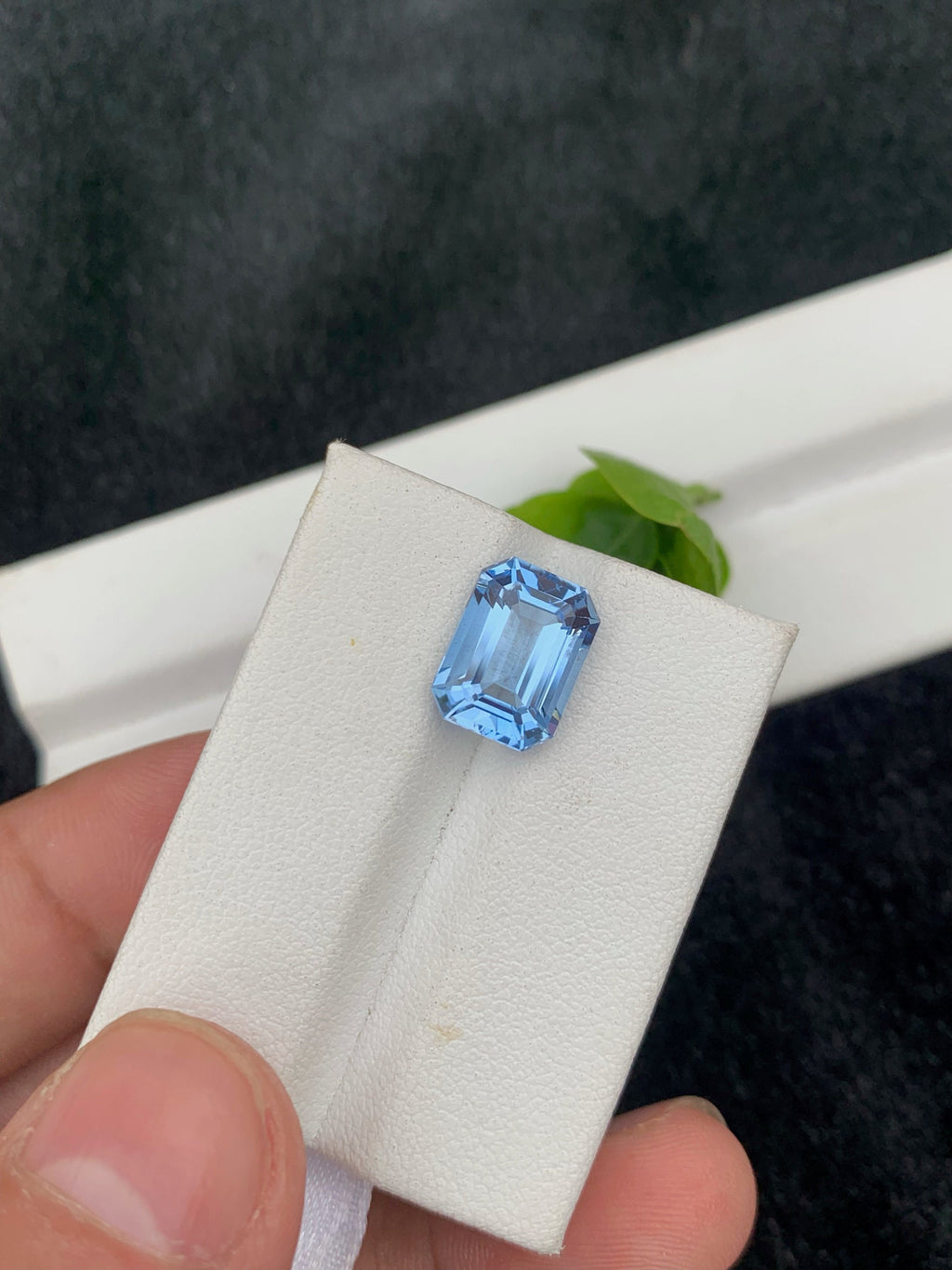 Santa Maria Aquamarine Gemstone: Emerald Cut, 3.90 CT Loose Blue Beryl