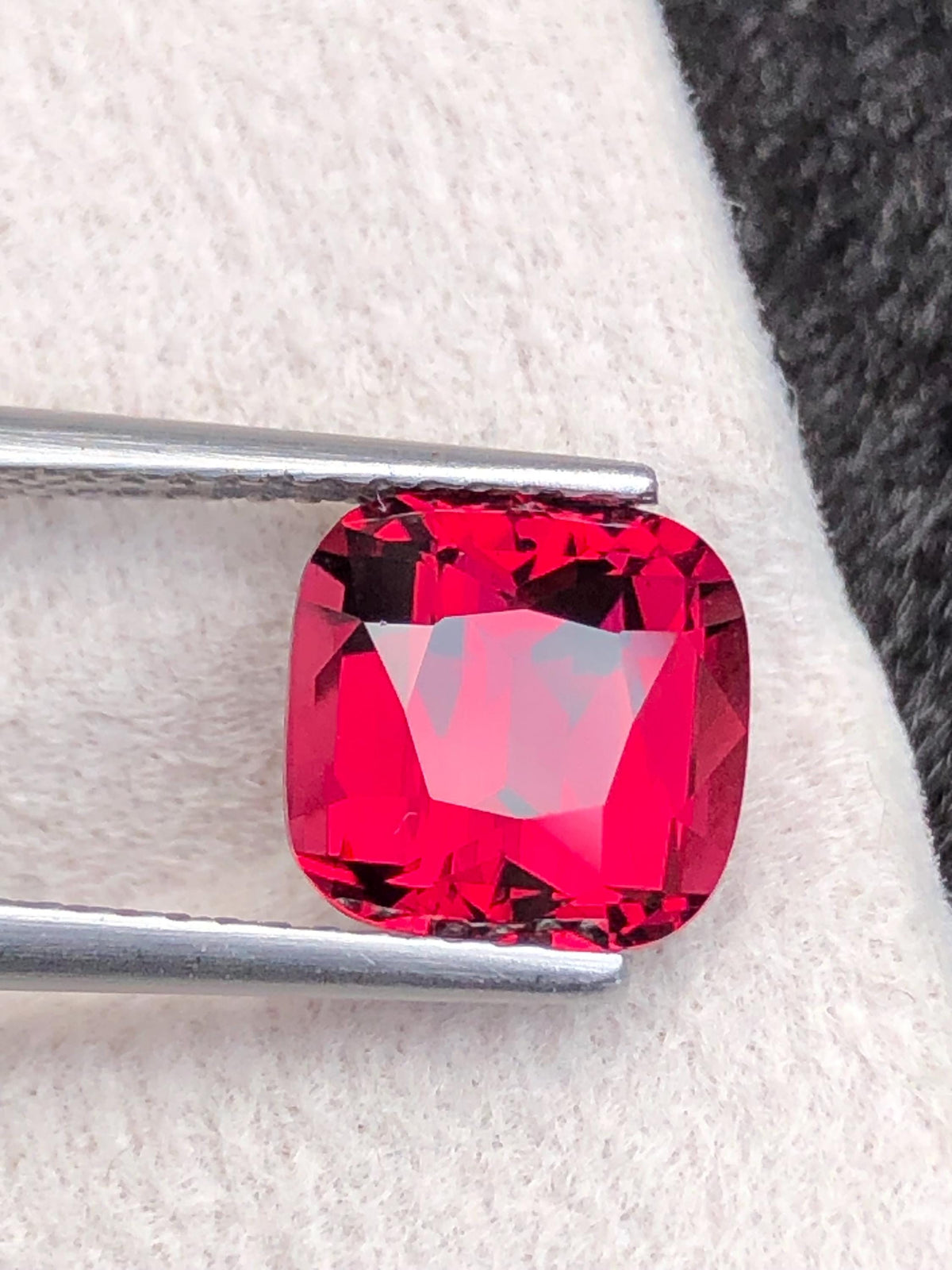 Tanga Mine Rhodolite Garnet 3.22ct Cushion Cut – Raspberry-Tone Tanzanian Gemstone